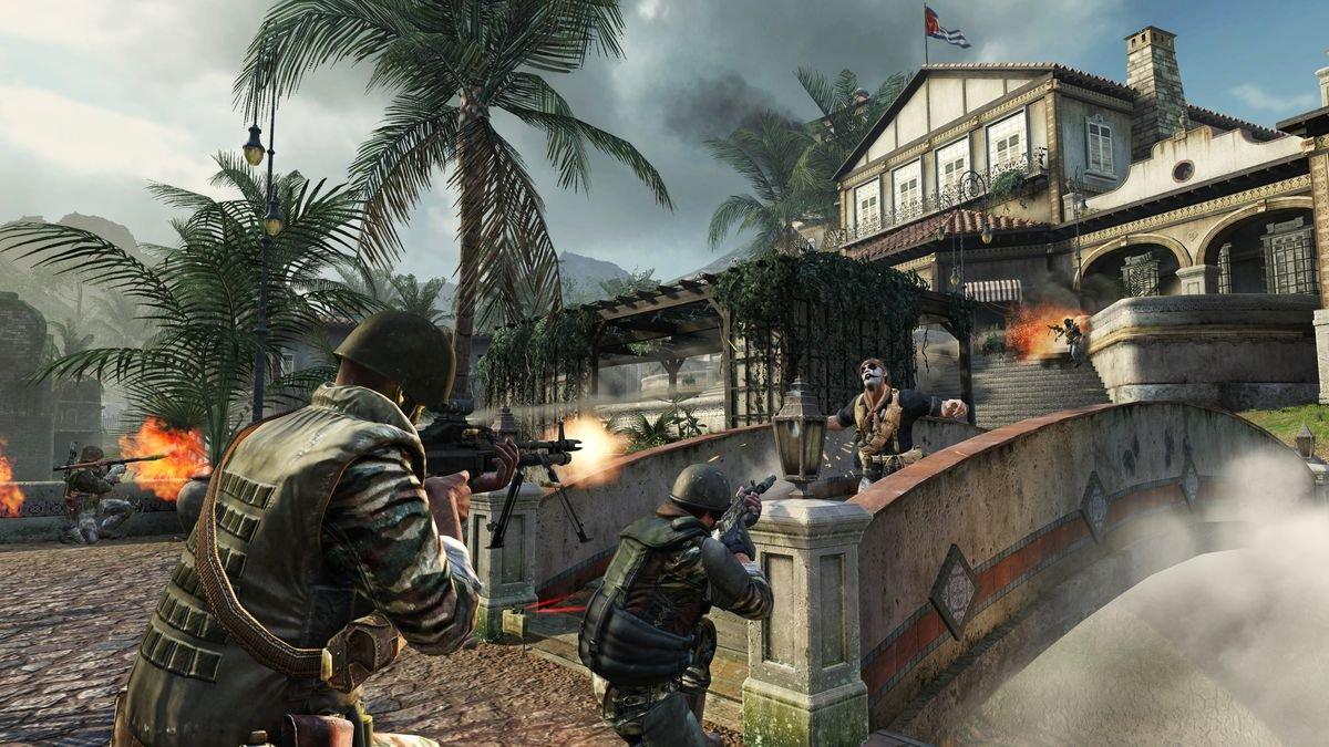 Call of Duty: Black Ops II Xbox 360 Bundle - Call of Duty: BO2