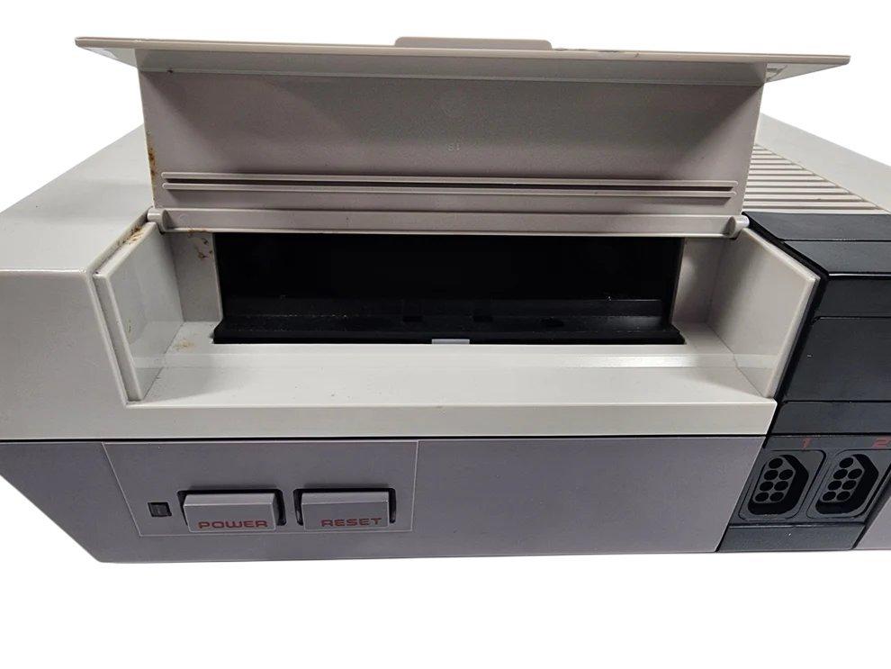 Nintendo Entertainment System (NES)