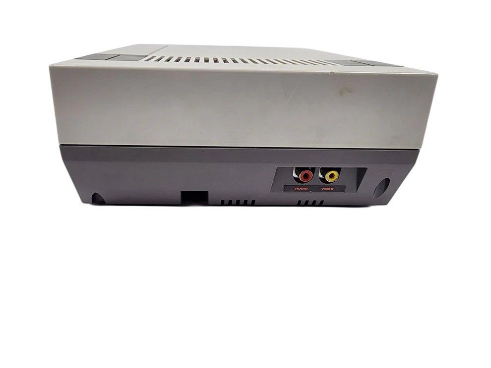 Nintendo Entertainment System (NES)