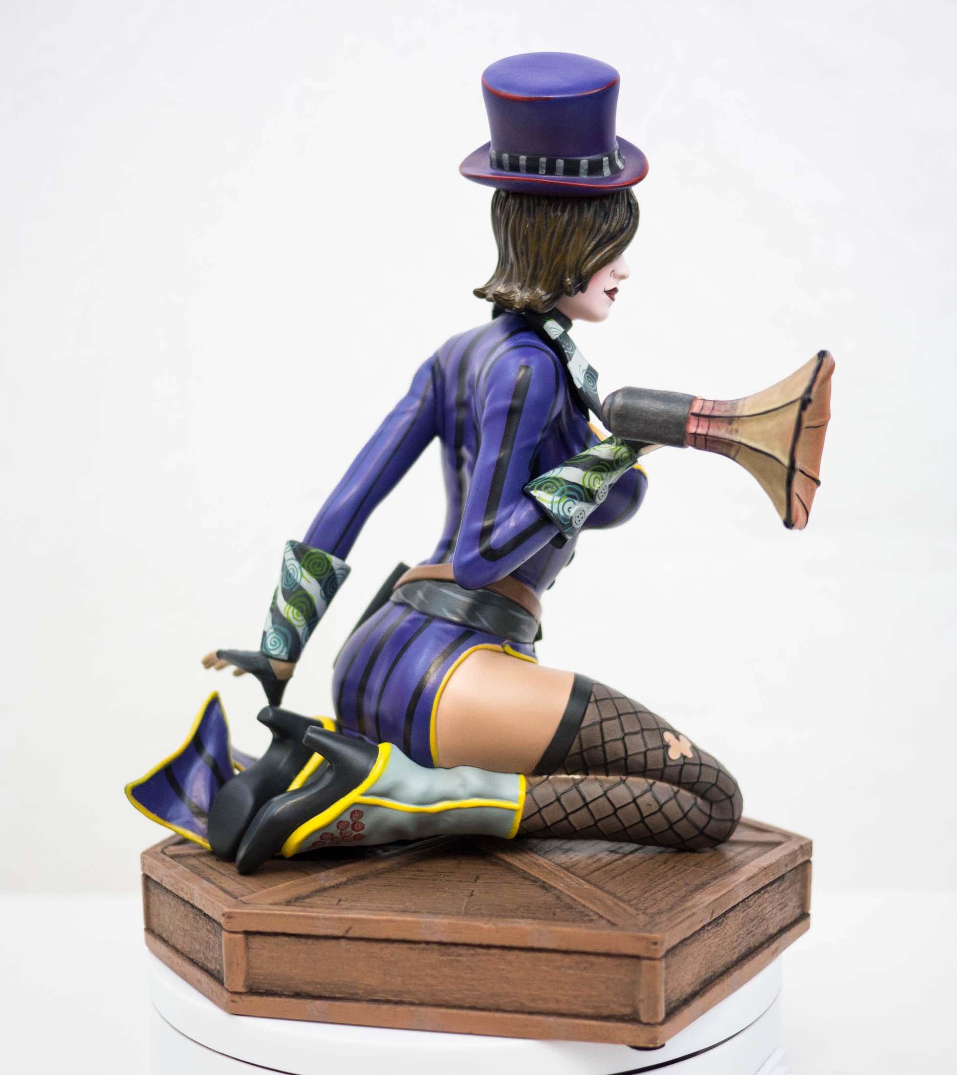 gamestop mad moxxi statue