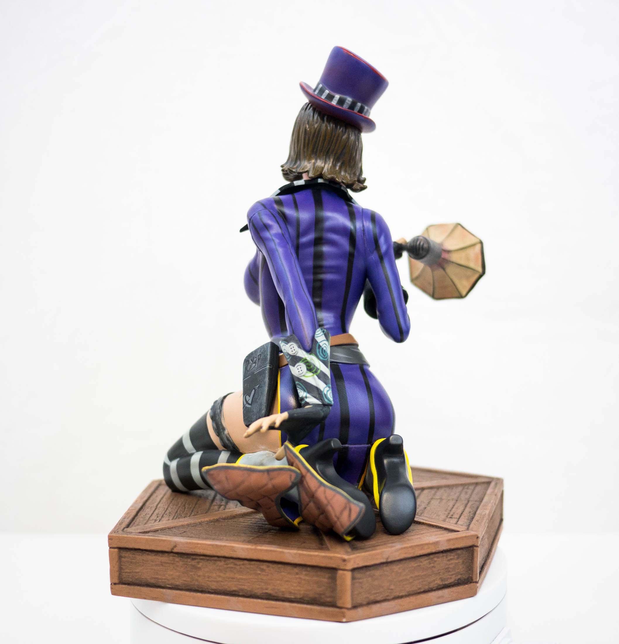 gamestop mad moxxi statue