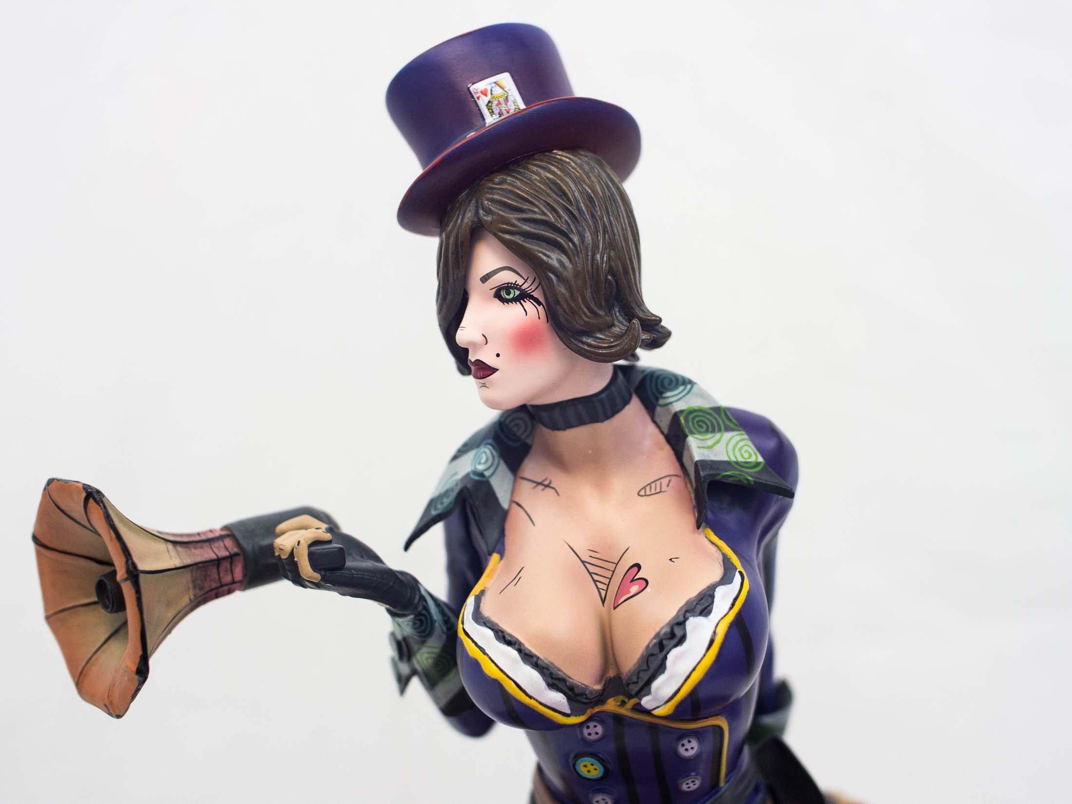 gamestop mad moxxi statue