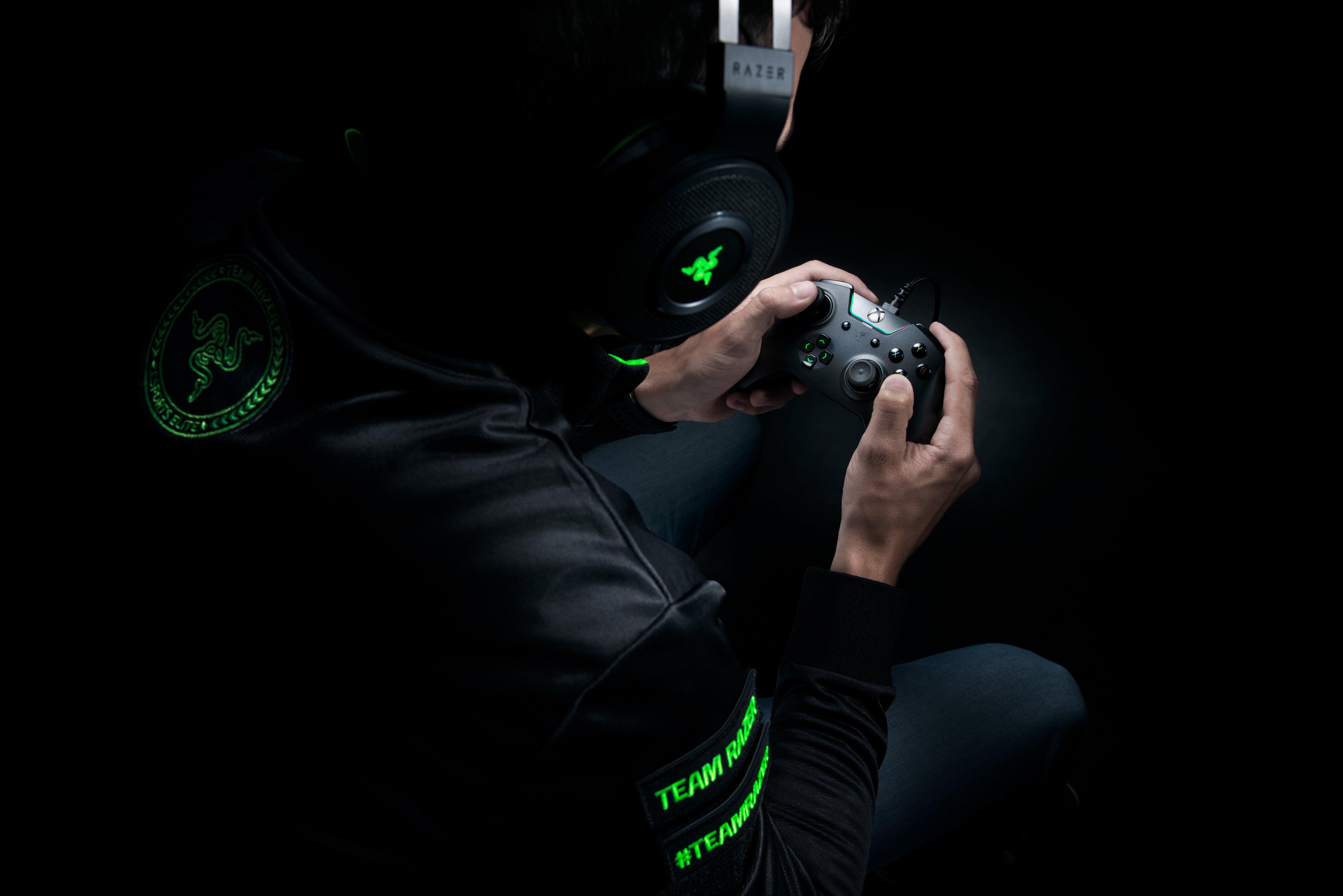 Razer wolverine tournament edition xbox series x hot sale