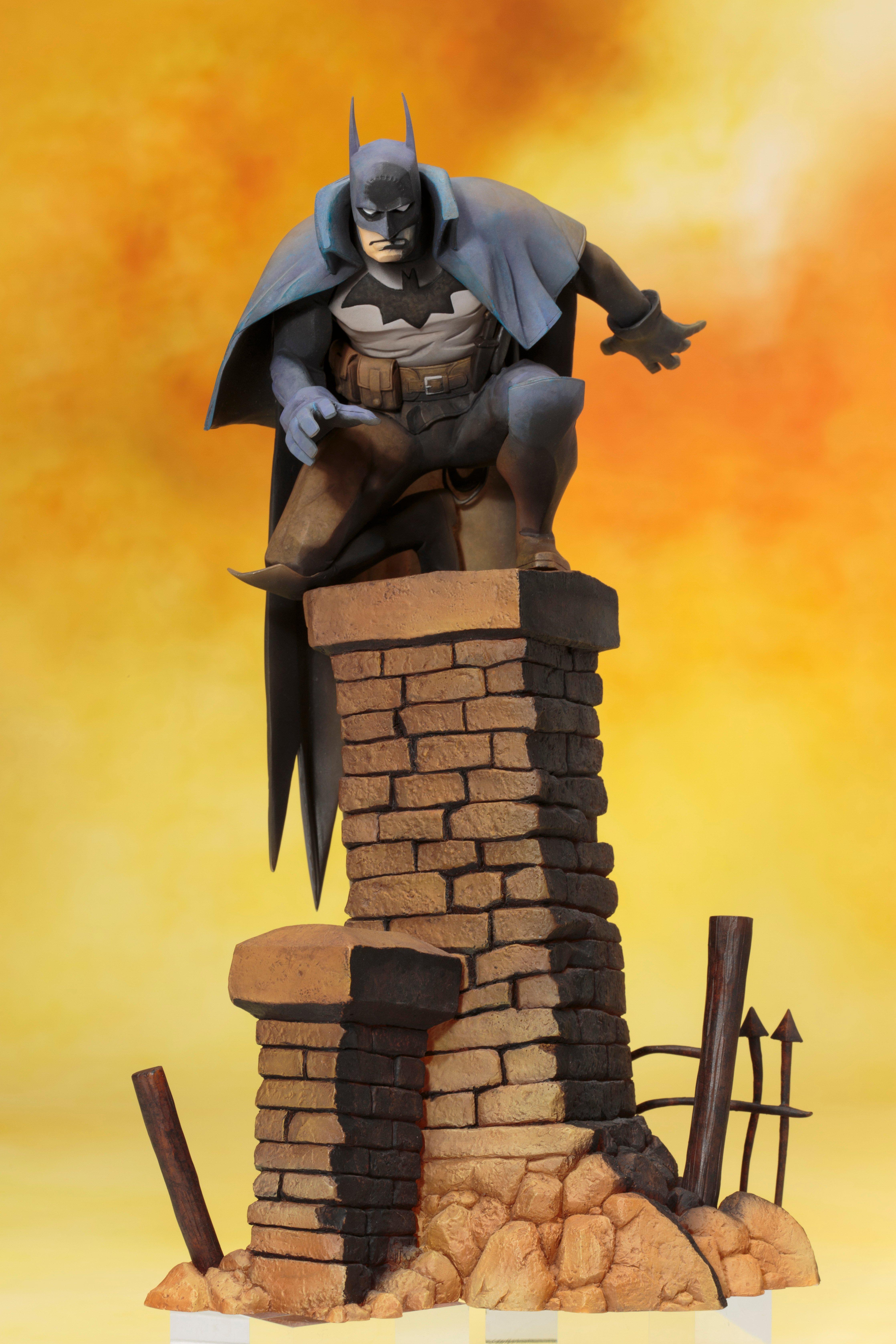 batman gotham by gaslight figure