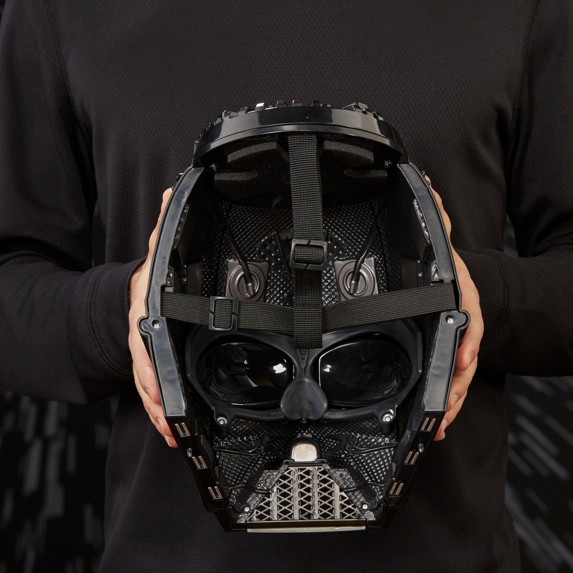 Star Wars Darth Vader The Black Series Premium Electronic Helmet