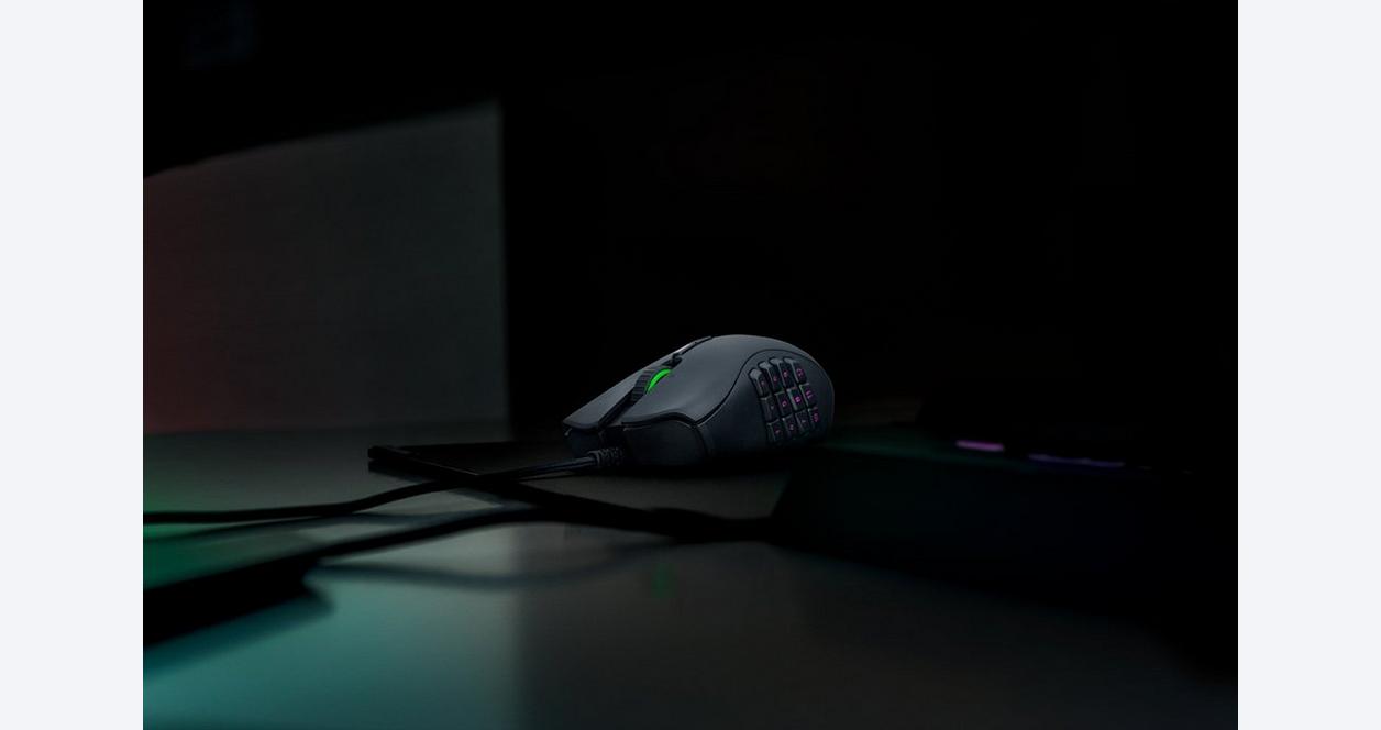 Razer Naga Trinity Wired Gaming Mouse | GameStop Razer Naga Trinity Wired Gaming Mouse | GameStop