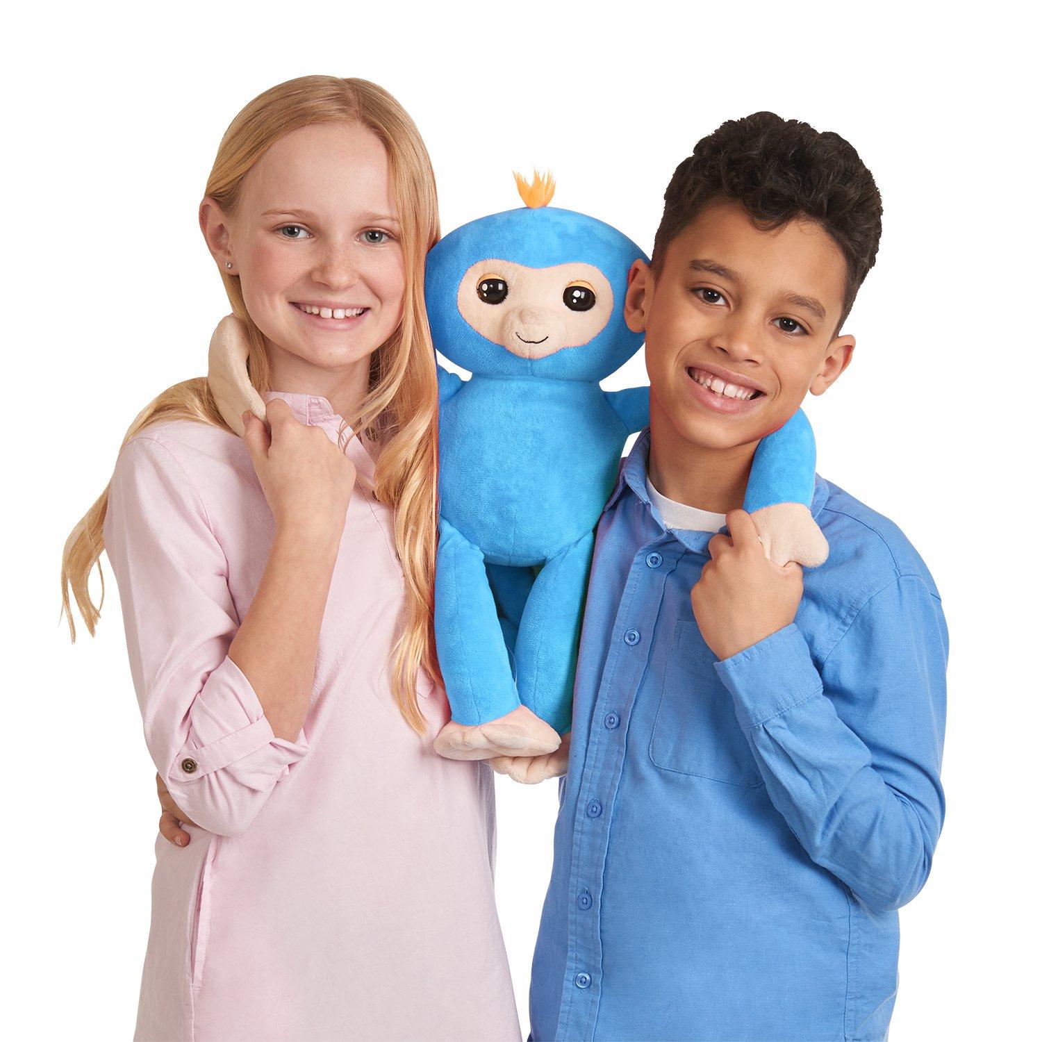 fingerlings hugs blue