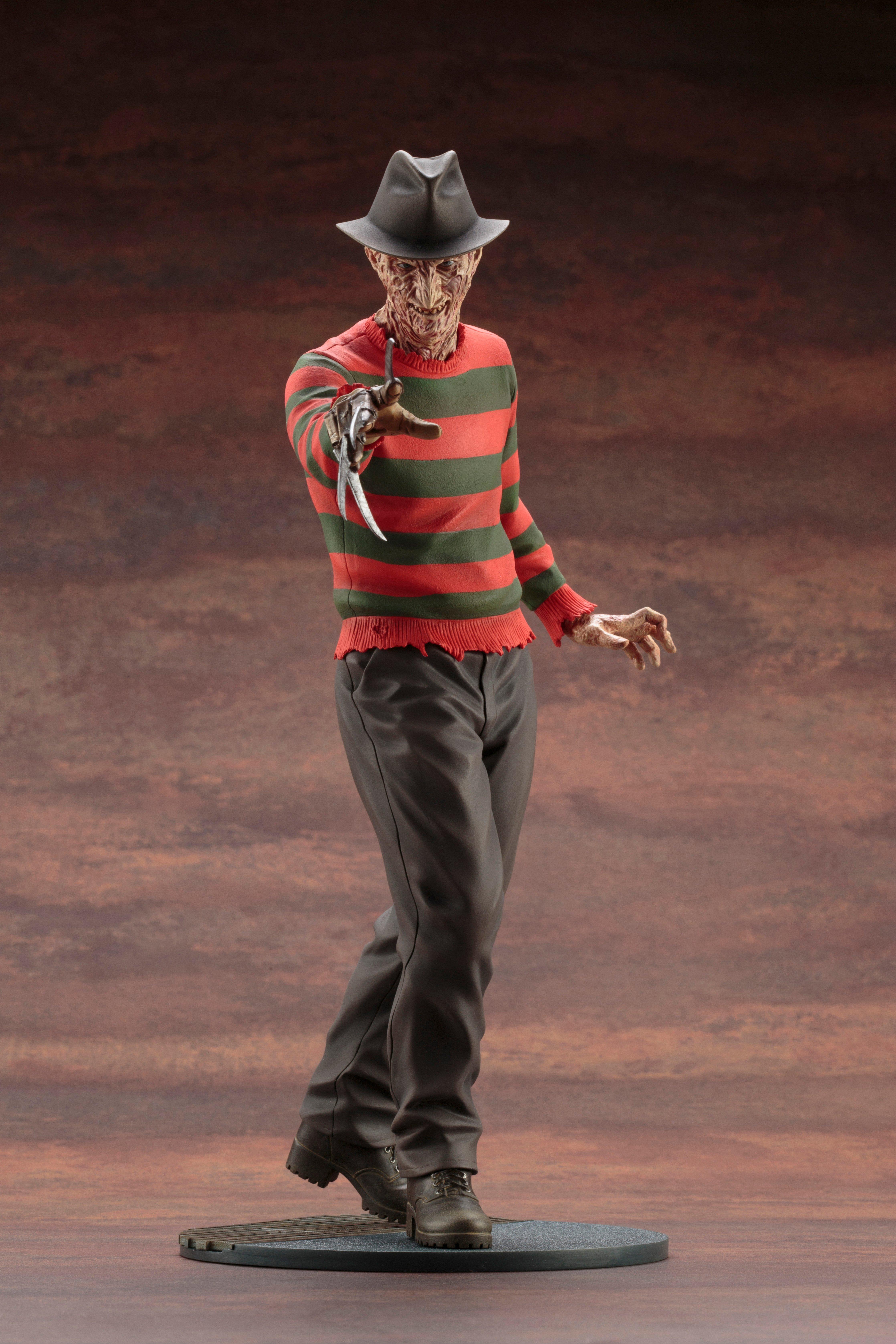 Kotobukiya Freddy Krueger Statue GameStop