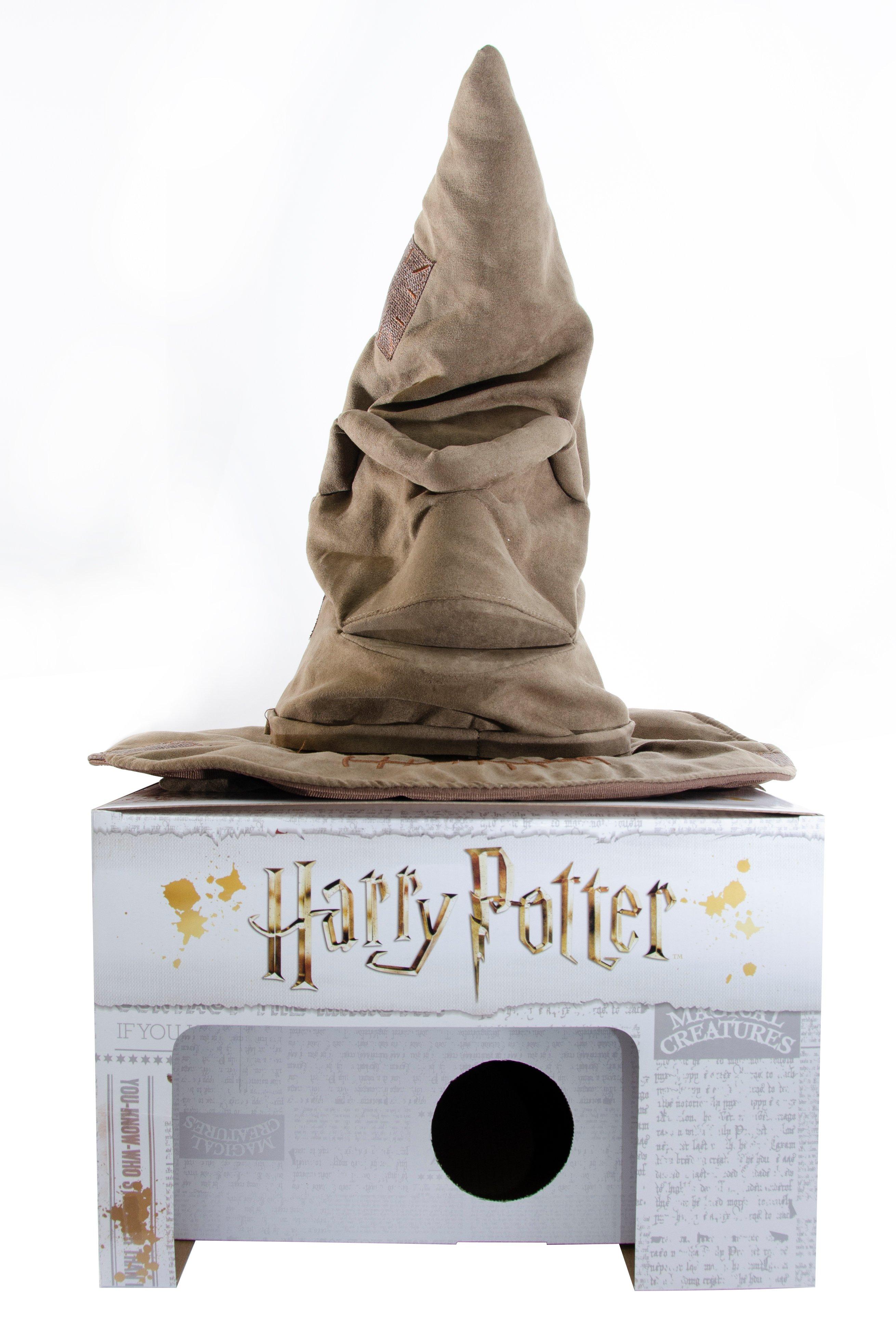 Говорящая шляпа. Гарри Поттер Распределяющая шляпа игрушка. Harry Potter sorting hat. Игрушка распределительная шляпа из Гарри Поттера. Игрушка шляпа Гарри Поттер говорящая.