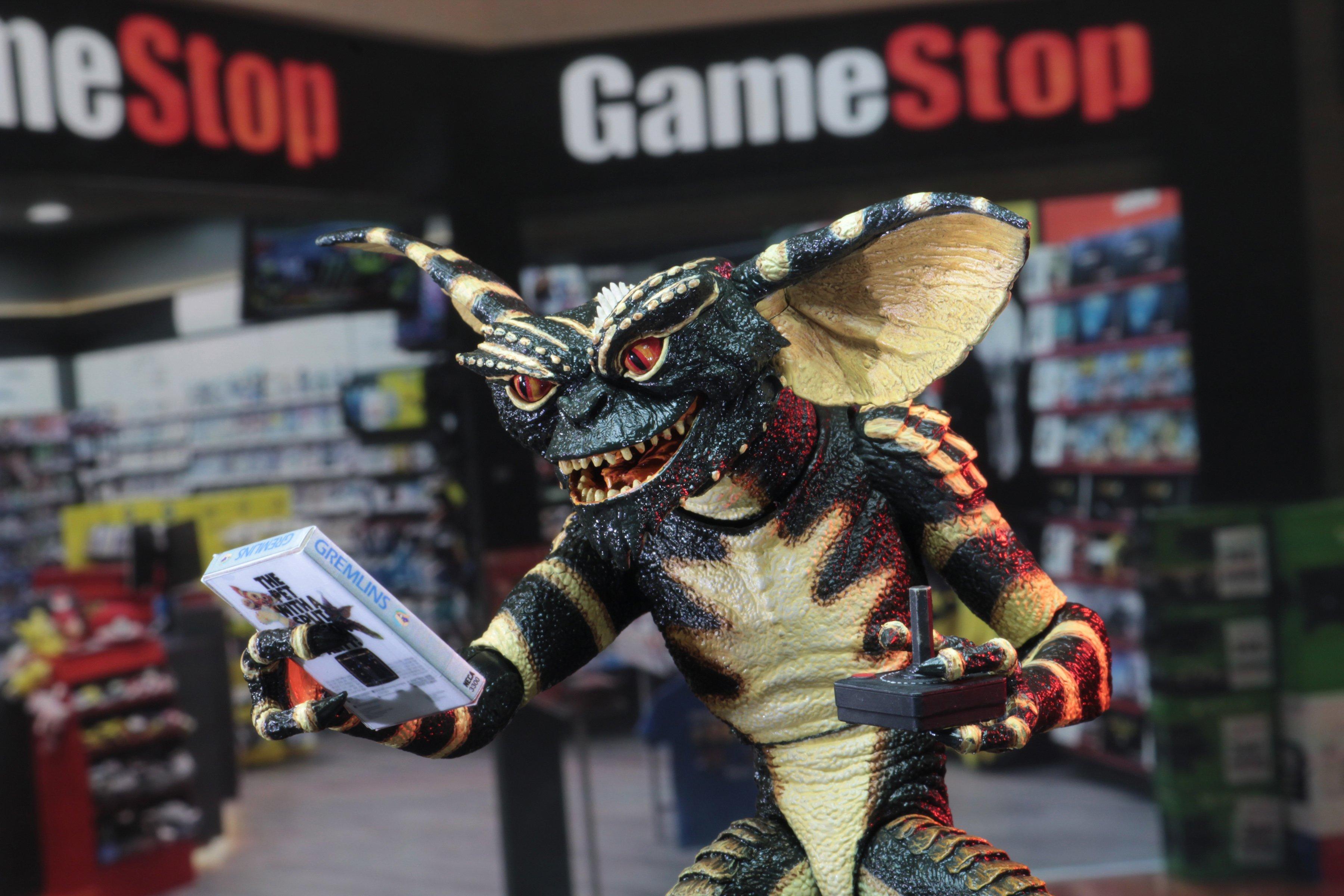 neca gamer gremlin