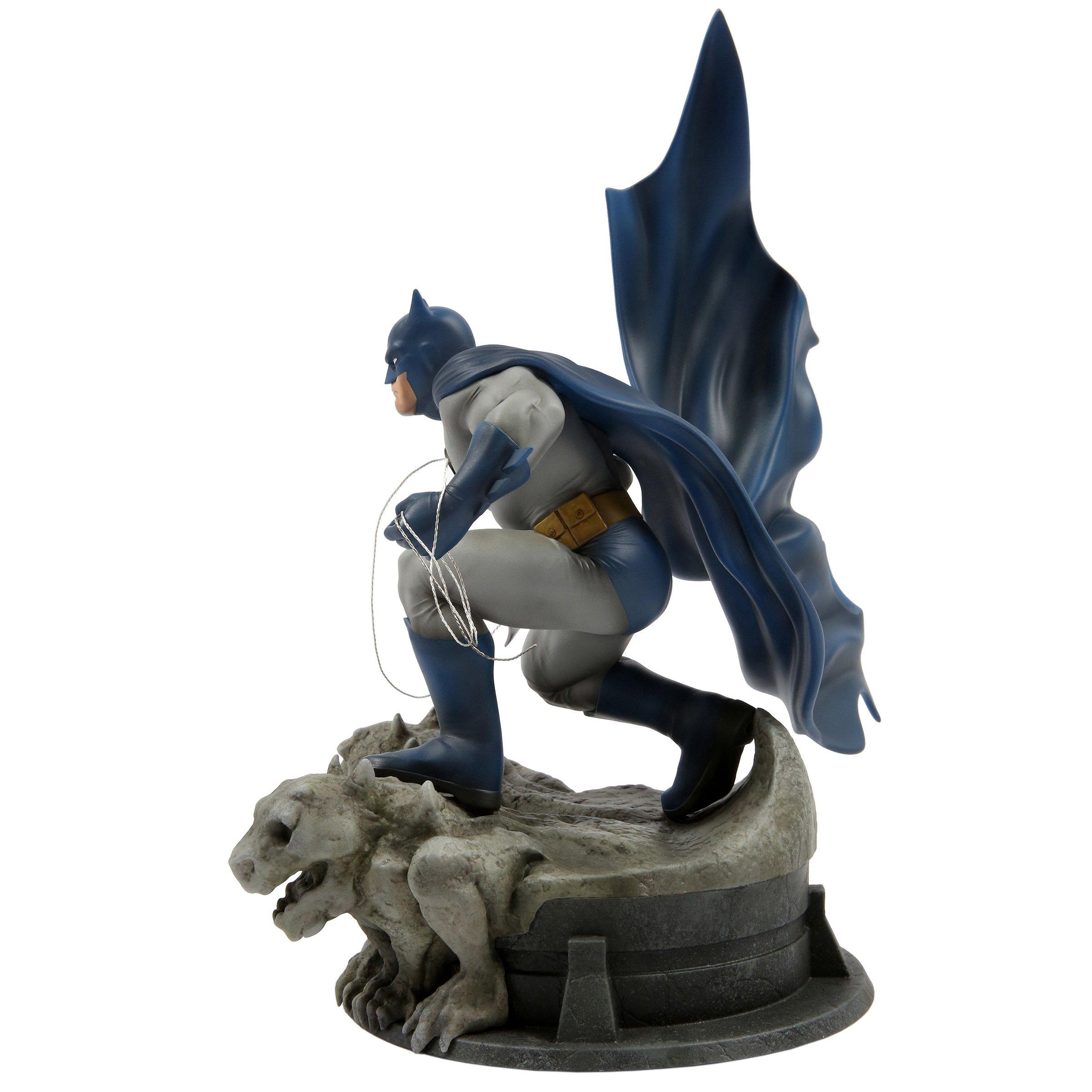 Batman Dark Knight Returns by Jim Lee Statue Only at GameStop GameStop