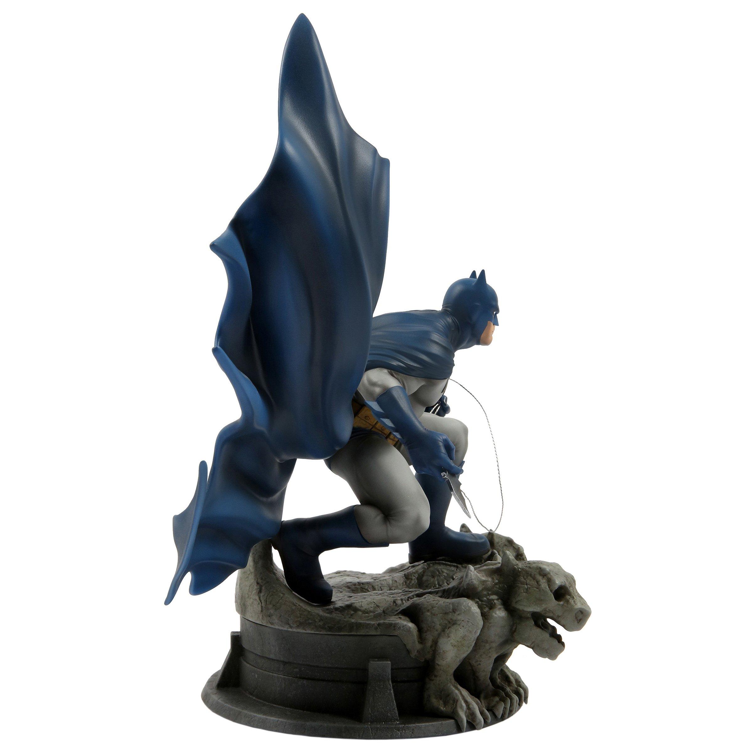 batman dark knight returns by jim lee statue