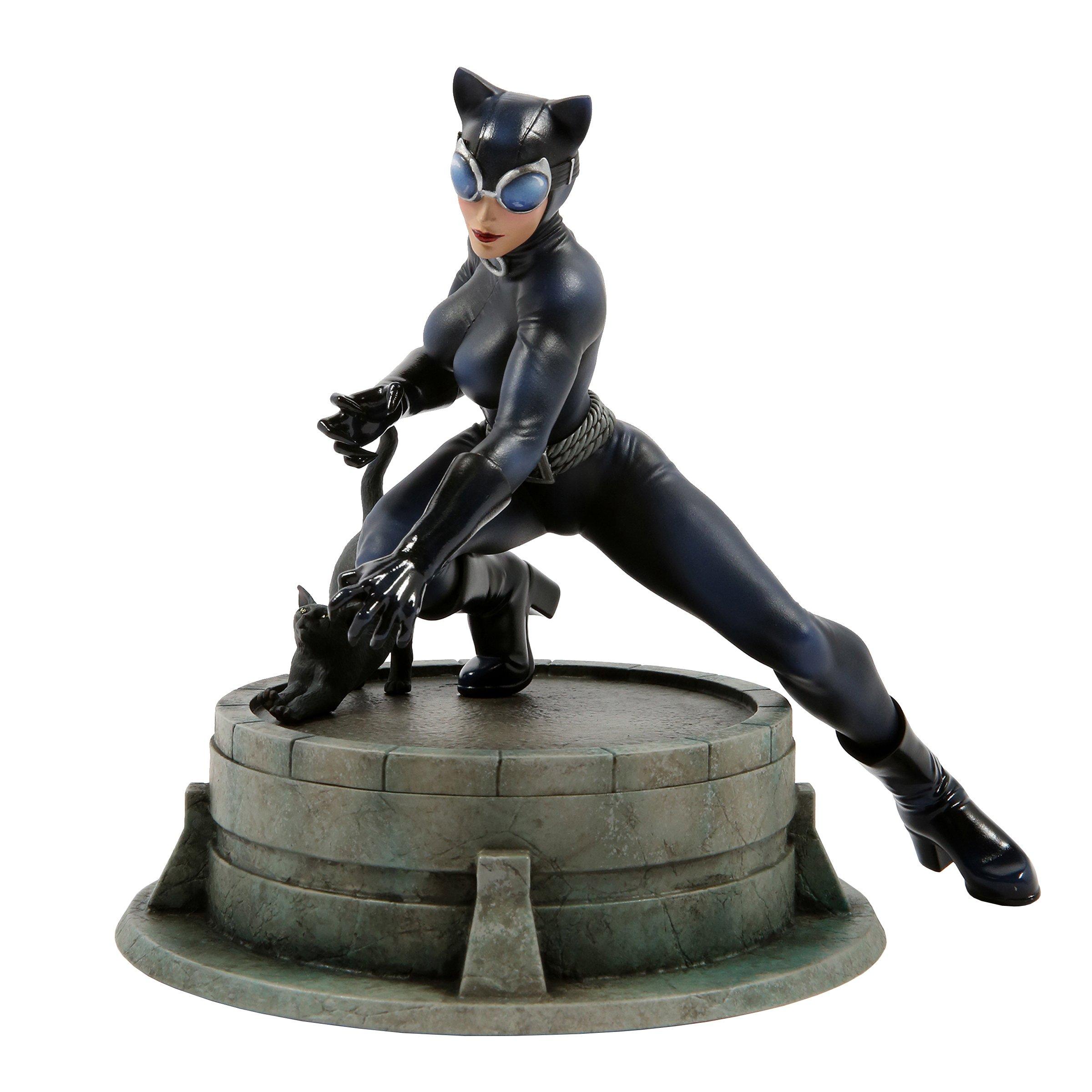 batman catwoman statue