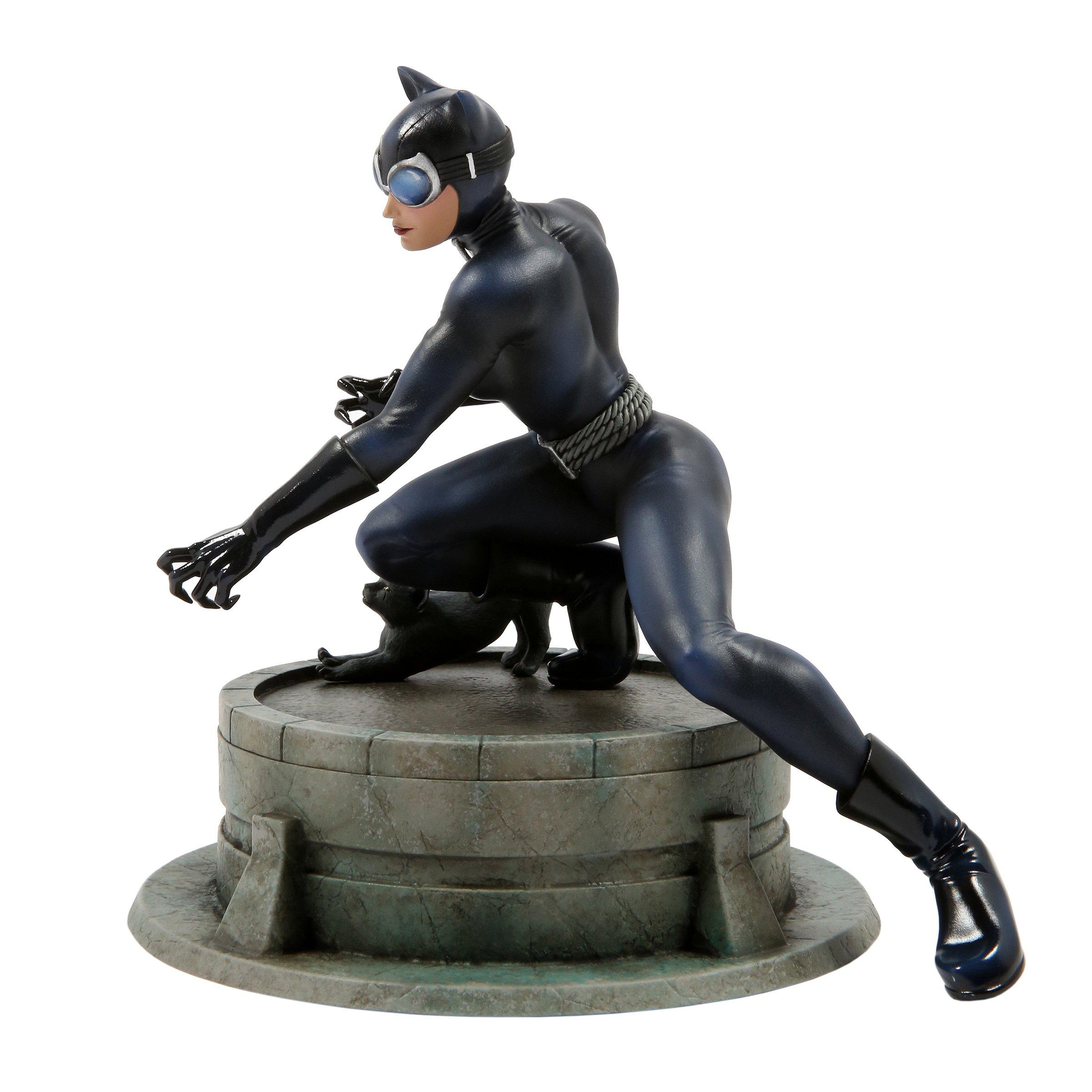 harley quinn by jim lee statue only at gamestop