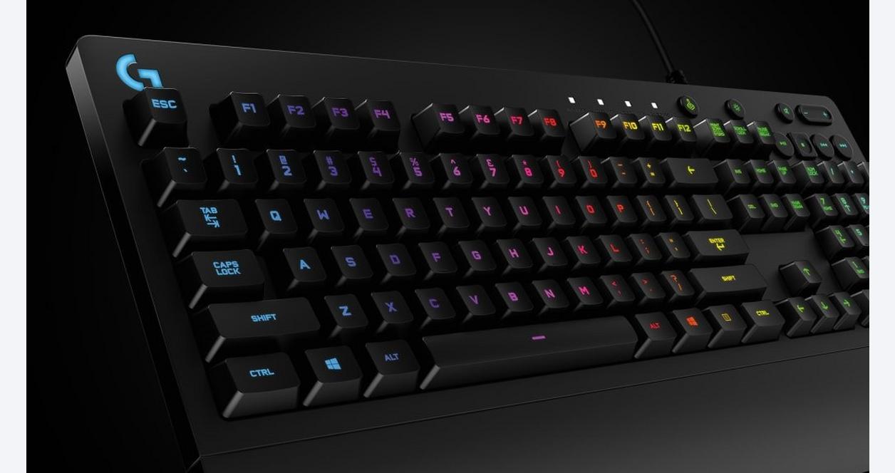 dash sagsøger Lade være med Logitech G213 Prodigy RGB Wired Gaming Keyboard | GameStop