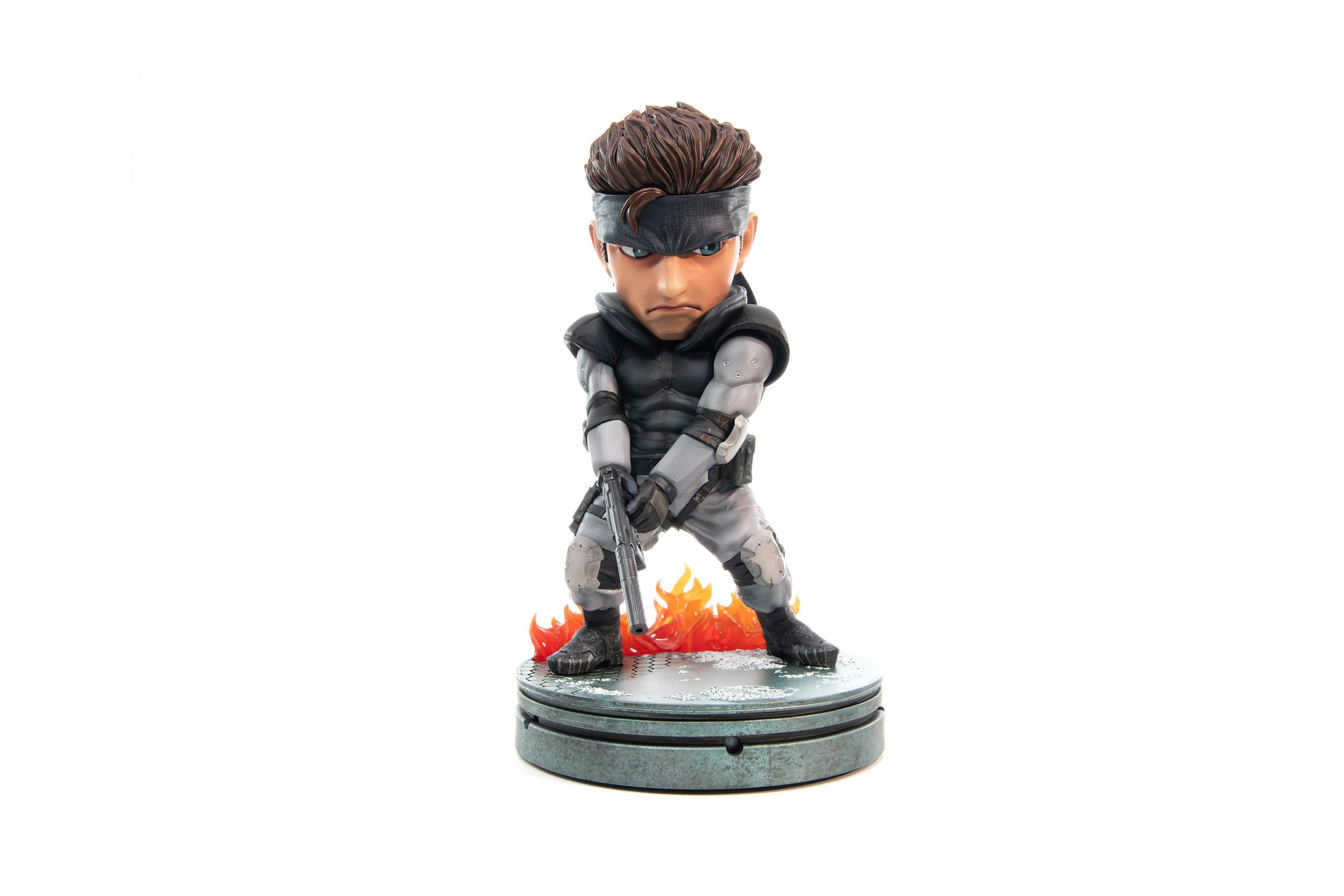 metal gear solid snake statue