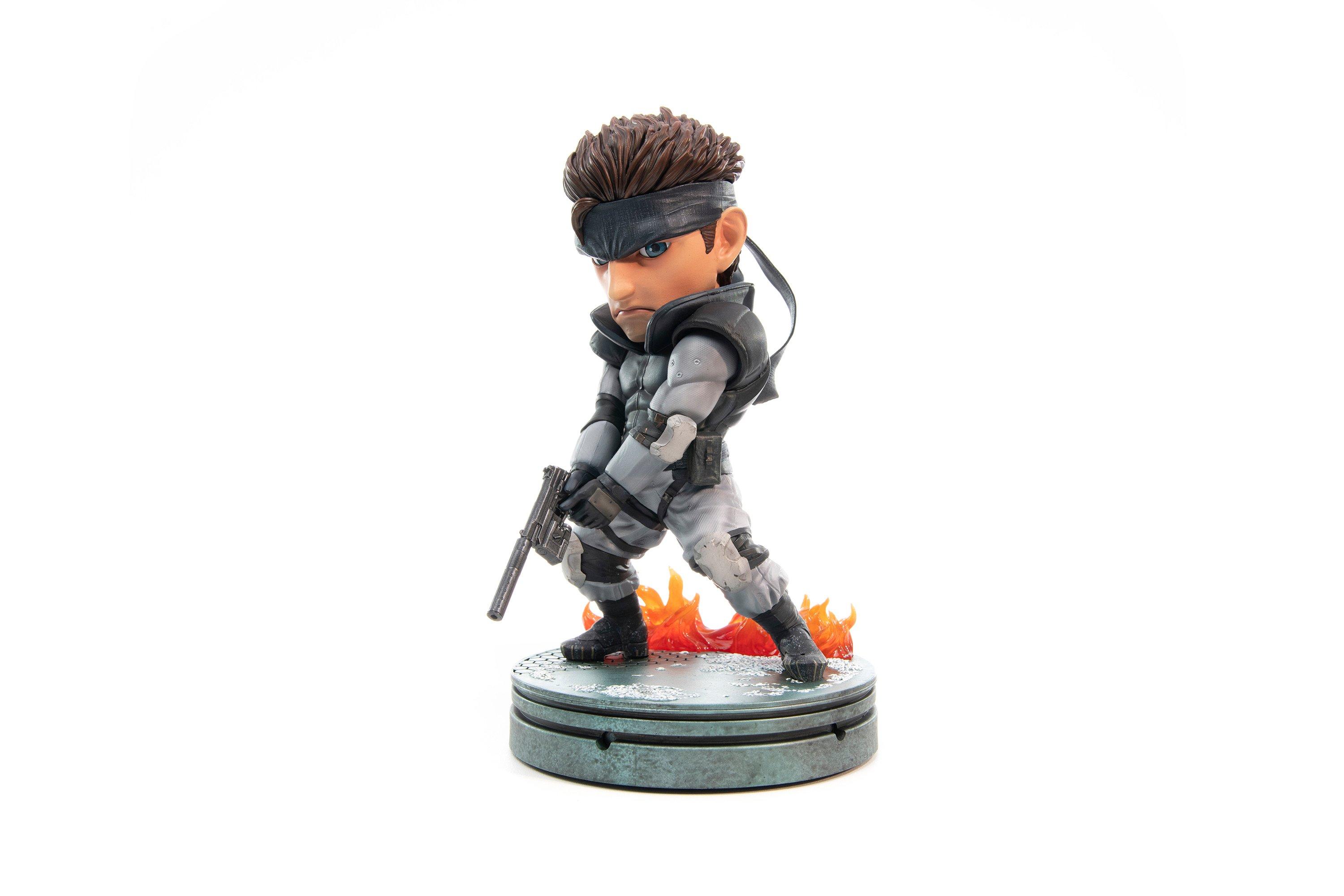 metal gear statue