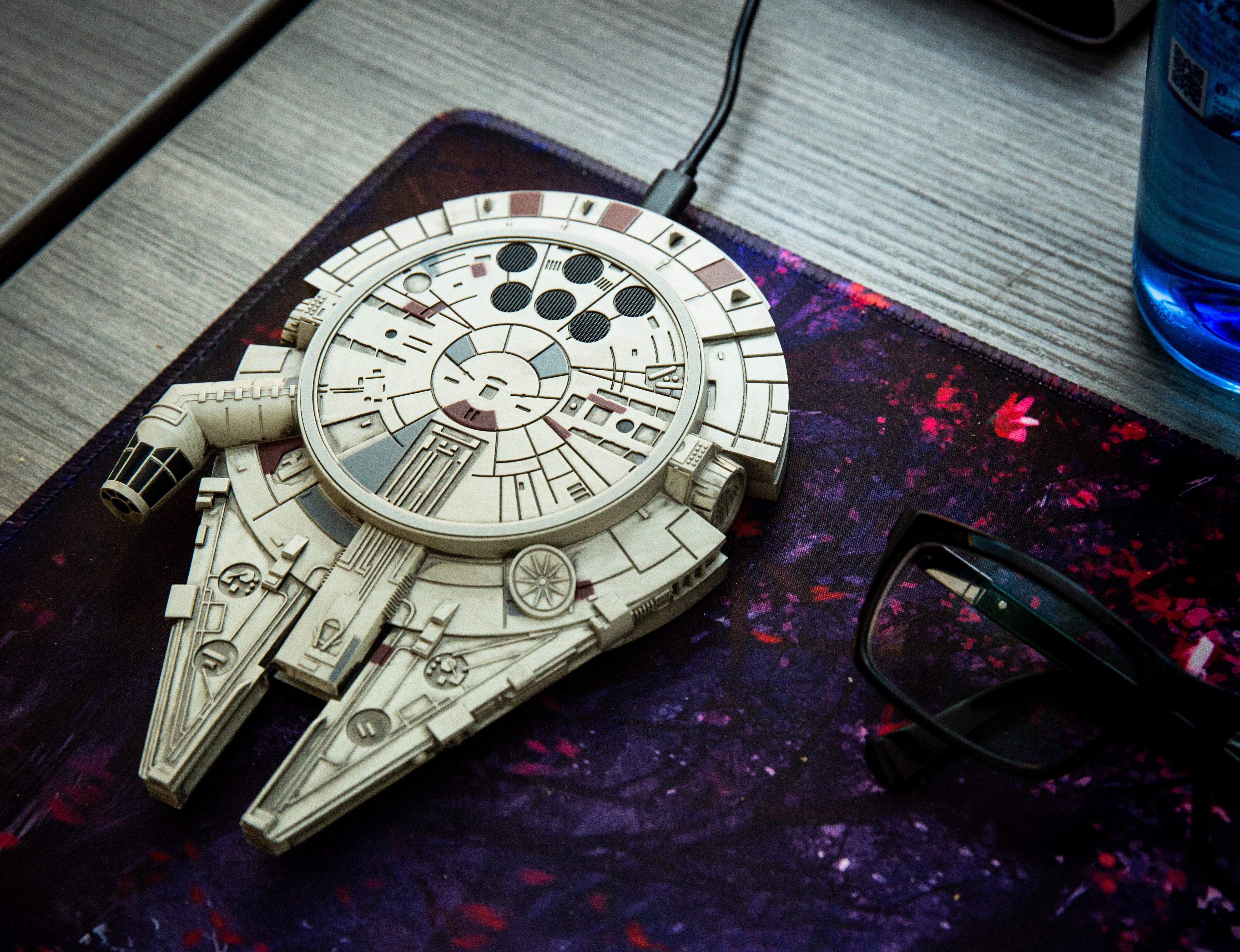 Geeknet Star Wars Millennium Falcon Wireless Charger with AC Adapter GameStop Exclusive