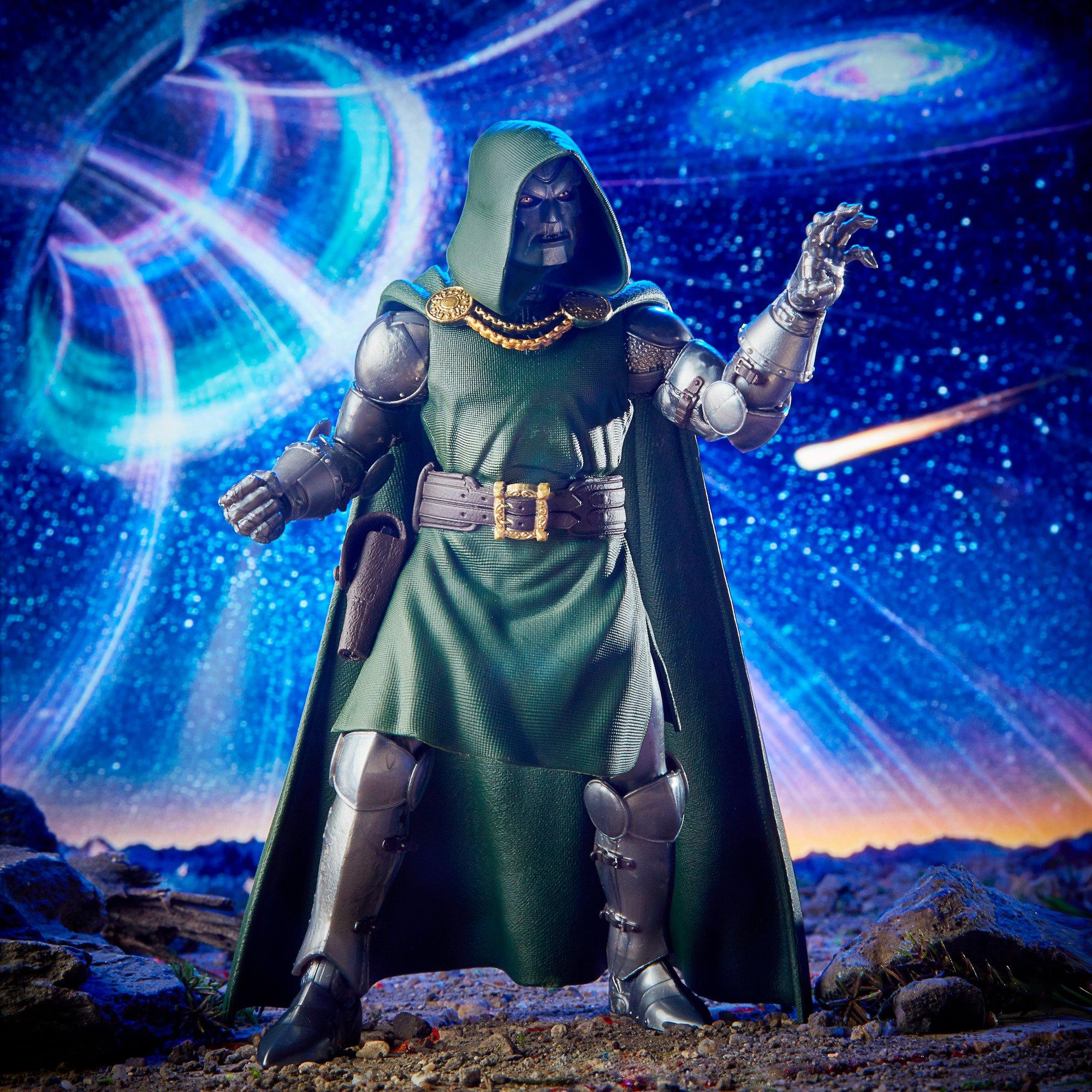 Hasbro Marvel Legends Series Fantastic Four Doctor Doom 6-in Action Figure