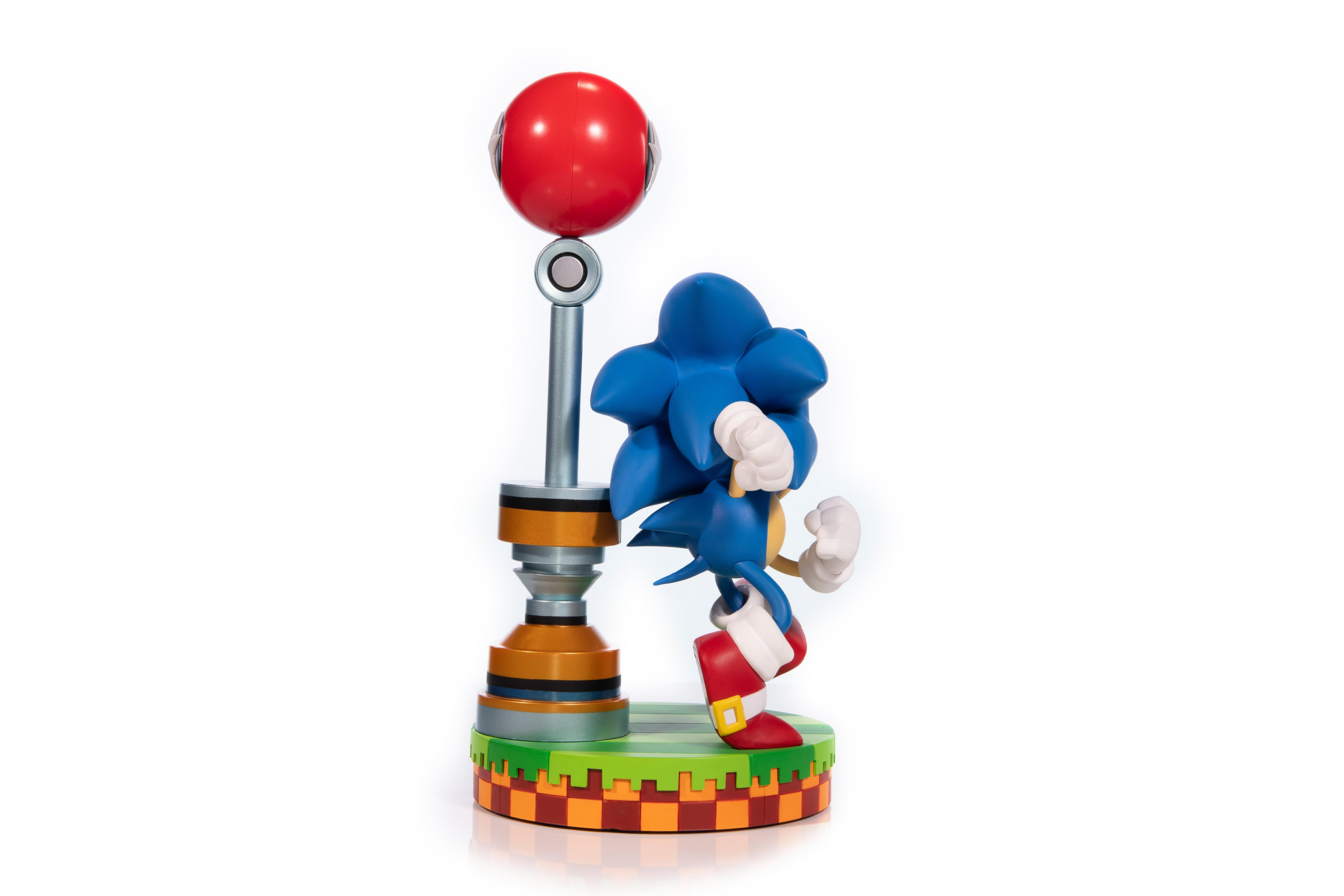 gamestop sonic statue