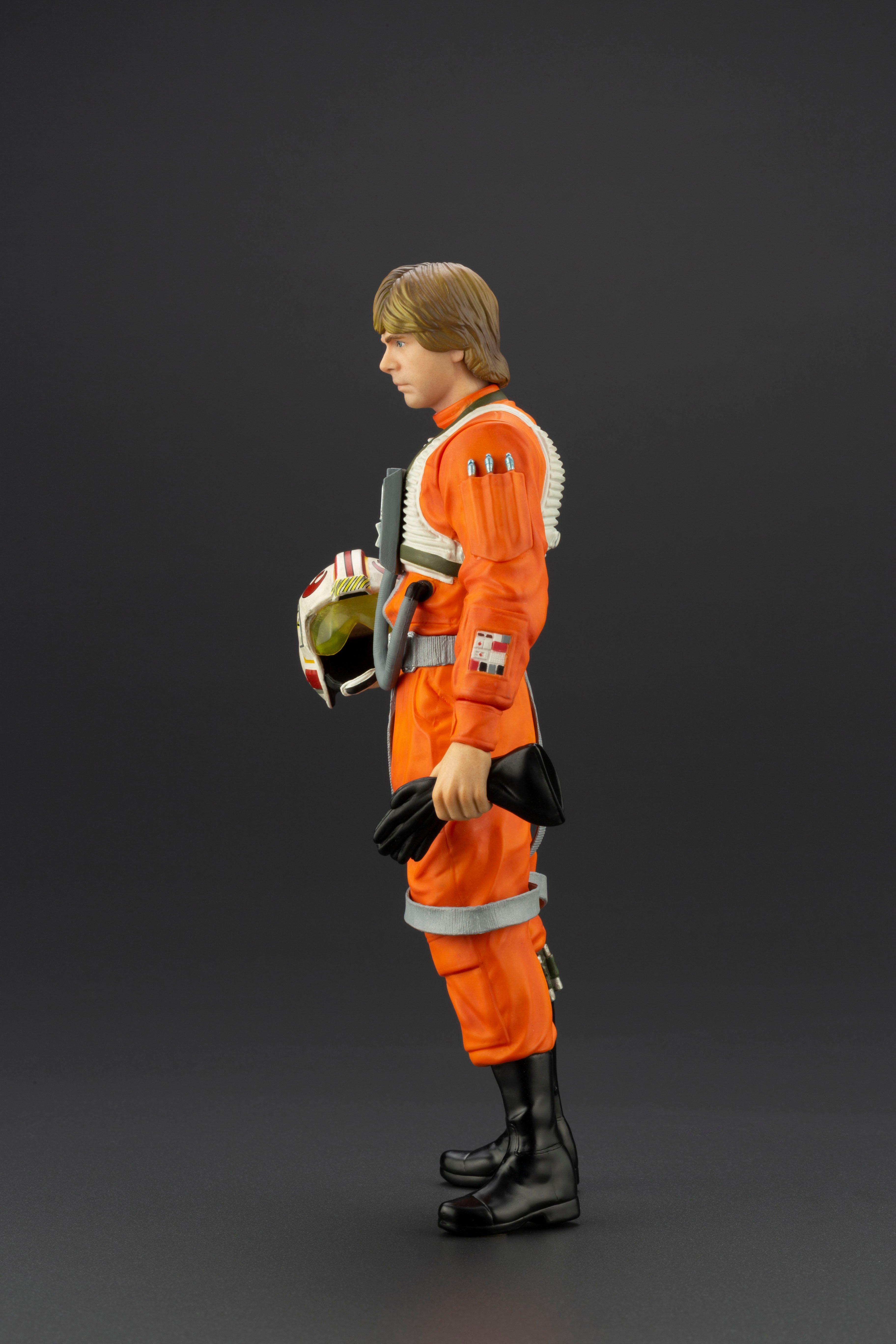 star wars luke skywalker statue