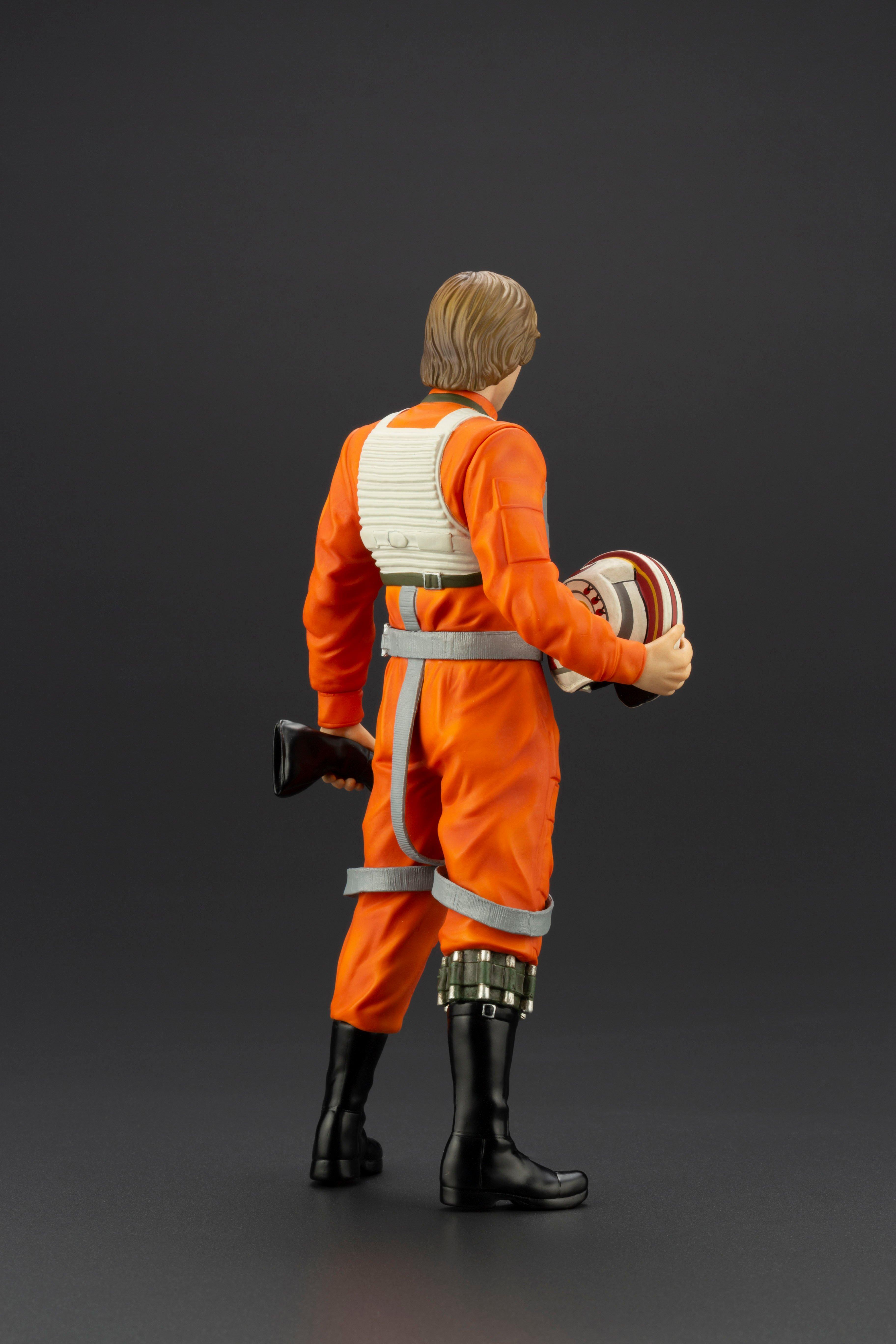 star wars luke skywalker statue