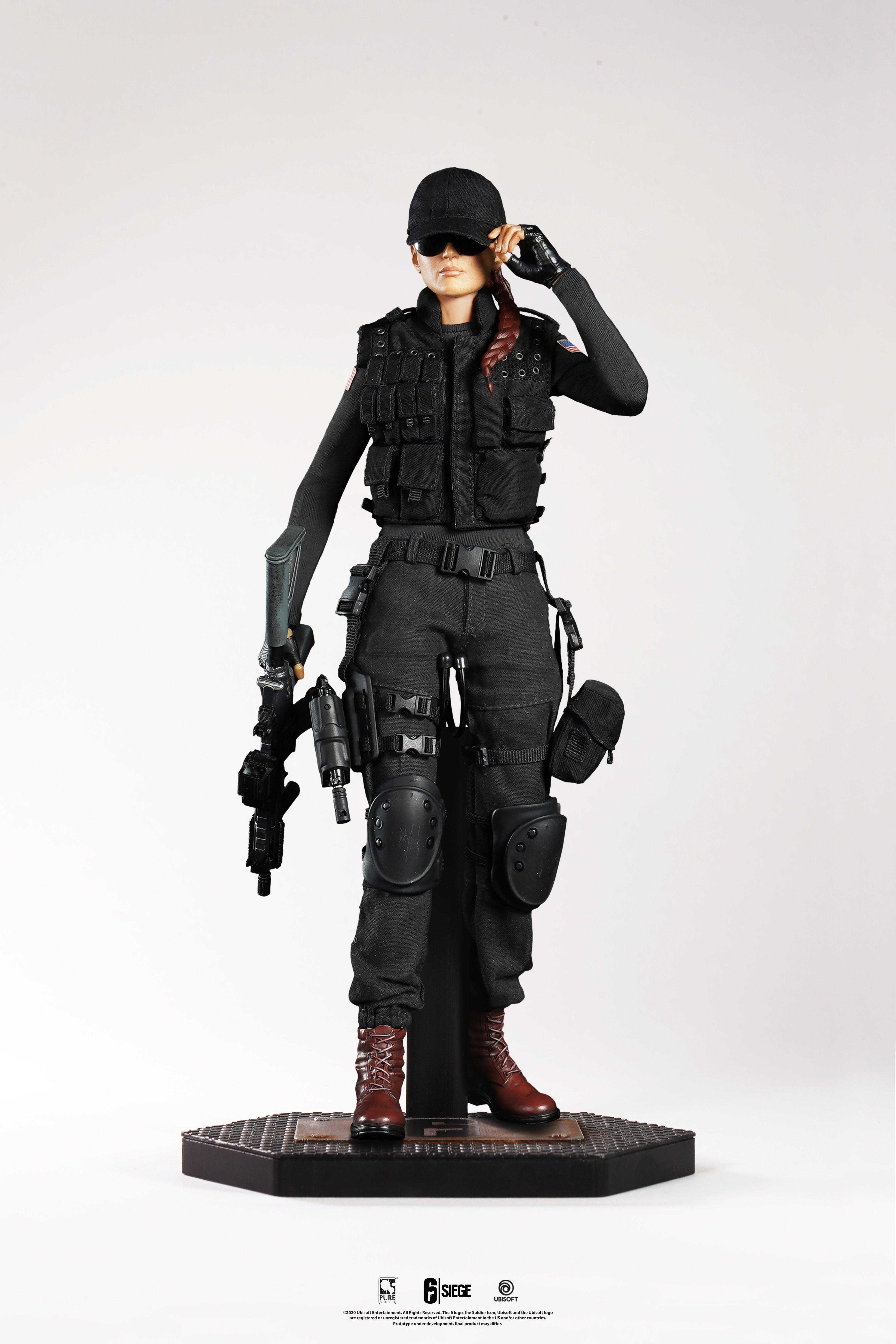 Download Tom Clancy S Rainbow Six Siege Eliza Cohen Ash Statue Gamestop