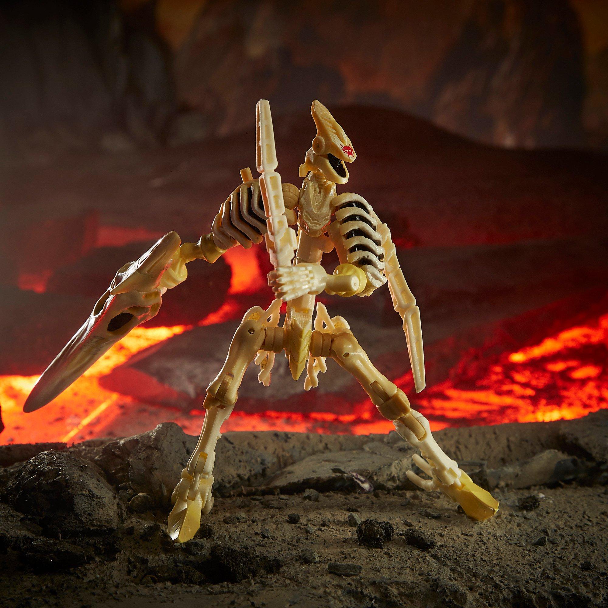 Transformers Generations War for Cybertron Kingdom Wingfinger Deluxe