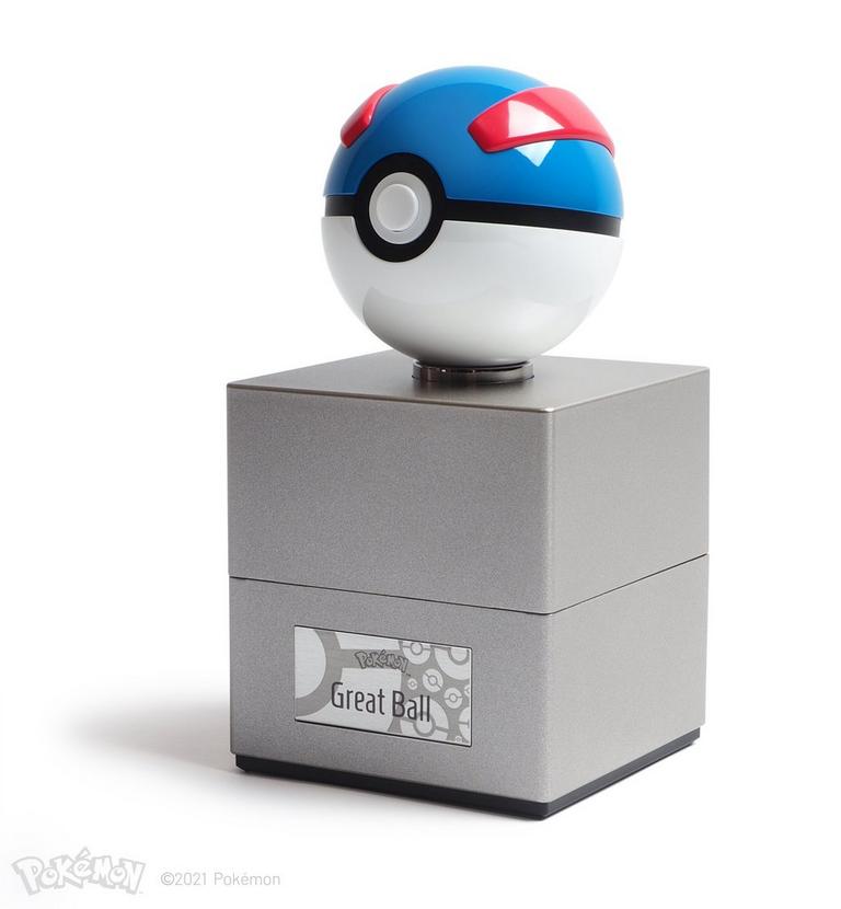 The Wand Company Pokemon Die-cast Great Ball Statue
