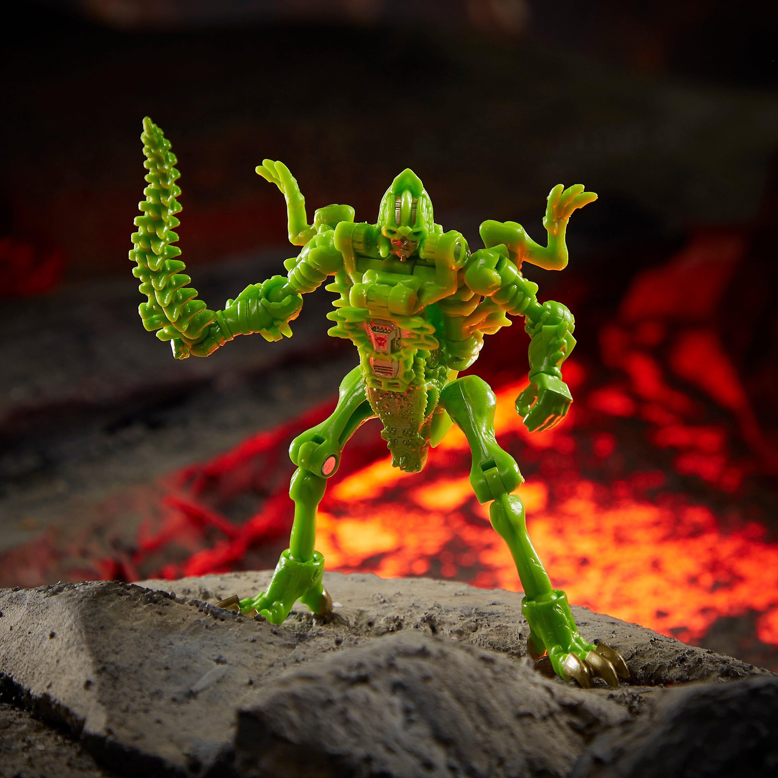 Hasbro Transformers Generations War for Cybertron: Kingdom Core Class WFC-K21 Dracodon 3.5-in Action Figure