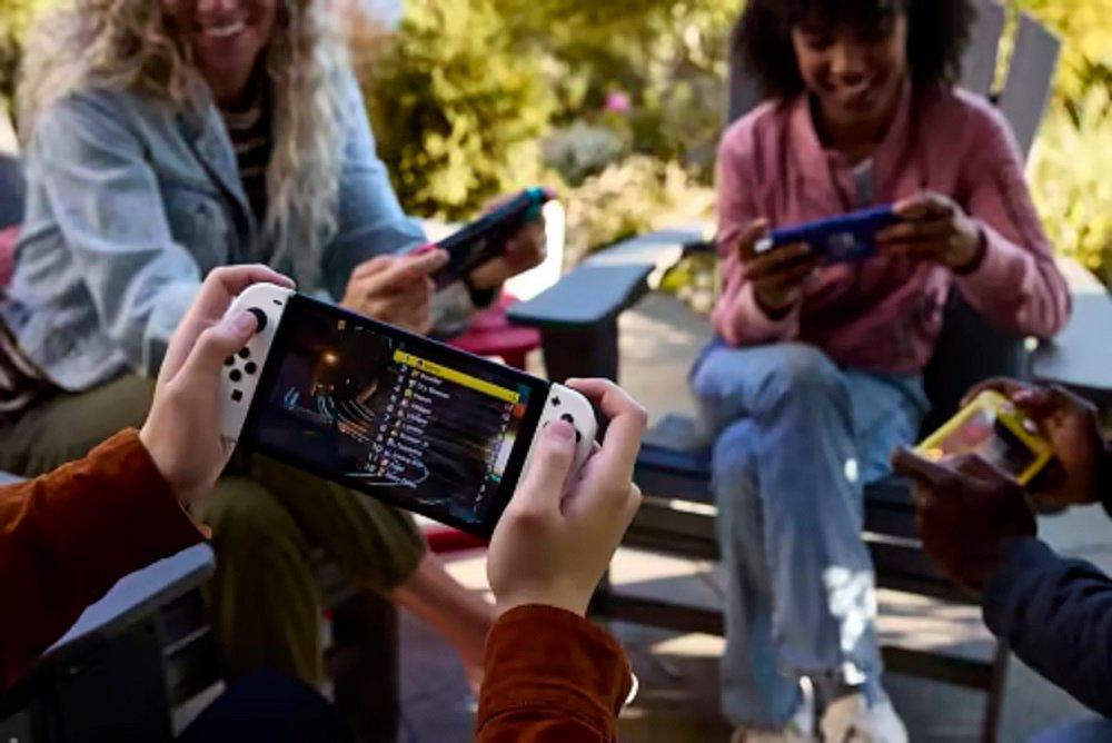 Fai tua Nintendo Switch OLED riportando l'usato da GameStopZing