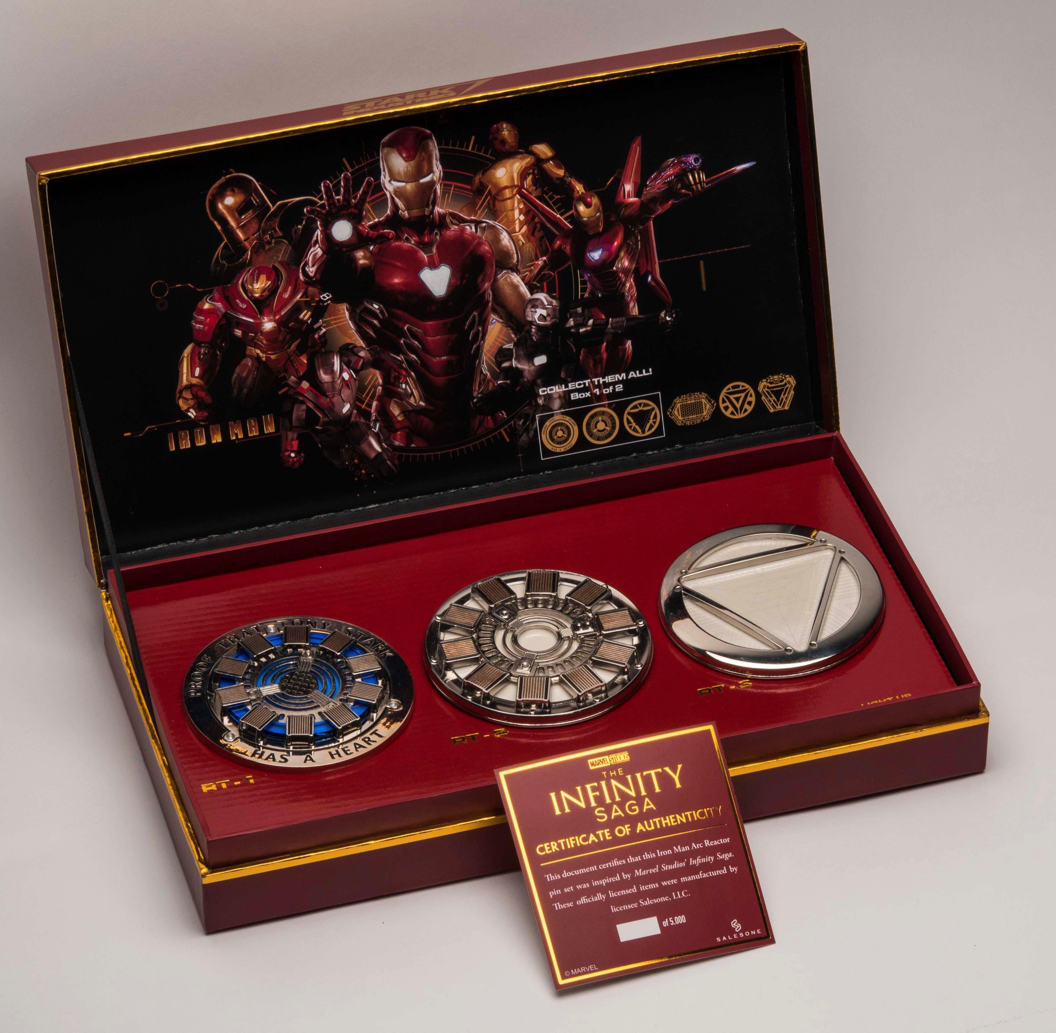Iron Man Arc Reactor Replica Pin Set Collector Box 1 of 2