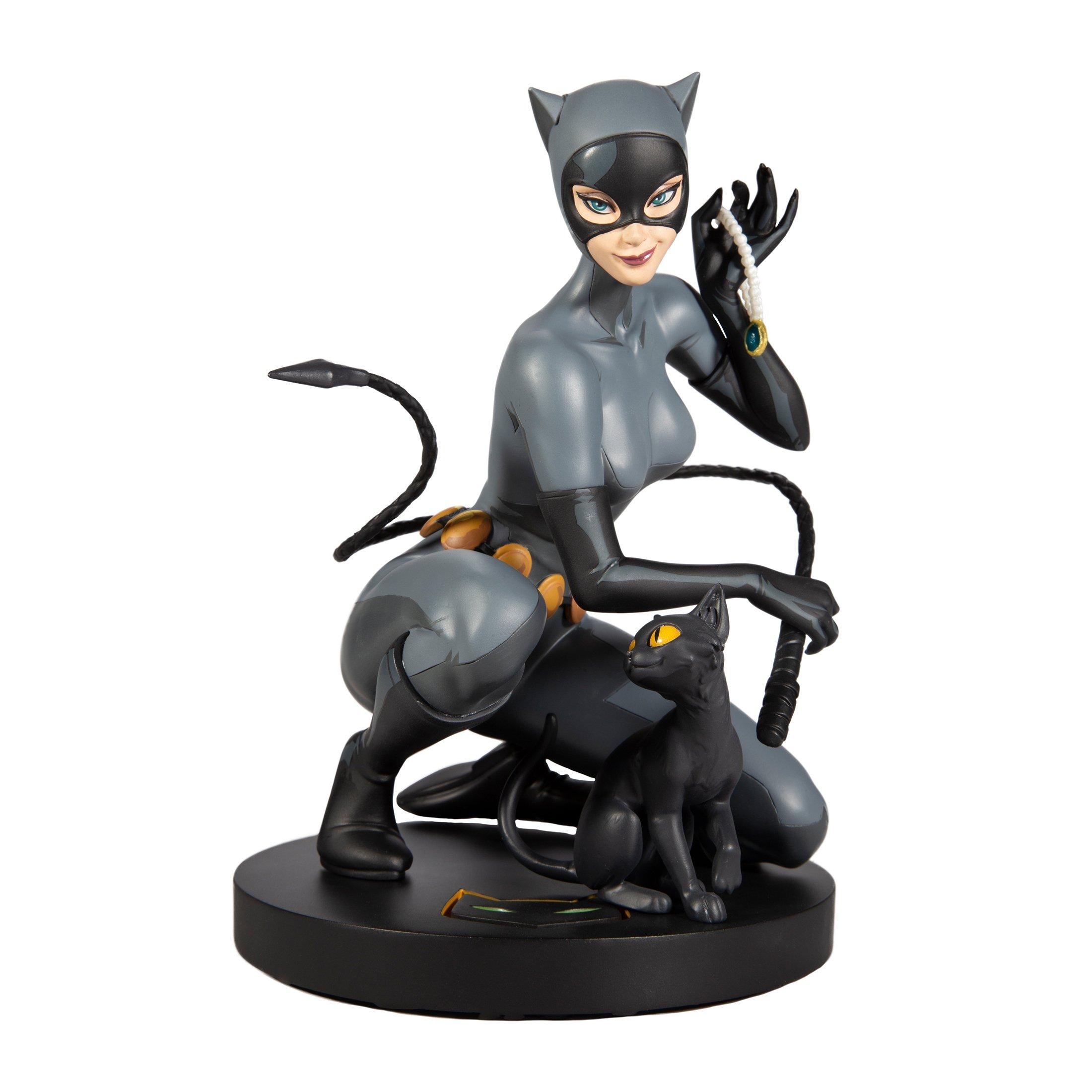 McFarlane Toys DC Direct Designer Series Catwoman 1 6 Scale Statue