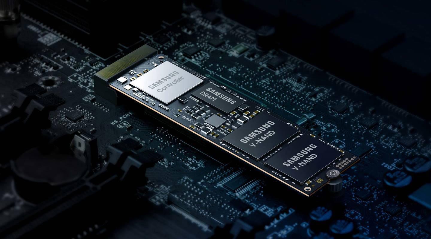 Samsung 980 PRO 2TB PCIe 4.0 NVMe M.2 Internal V-NAND Solid State