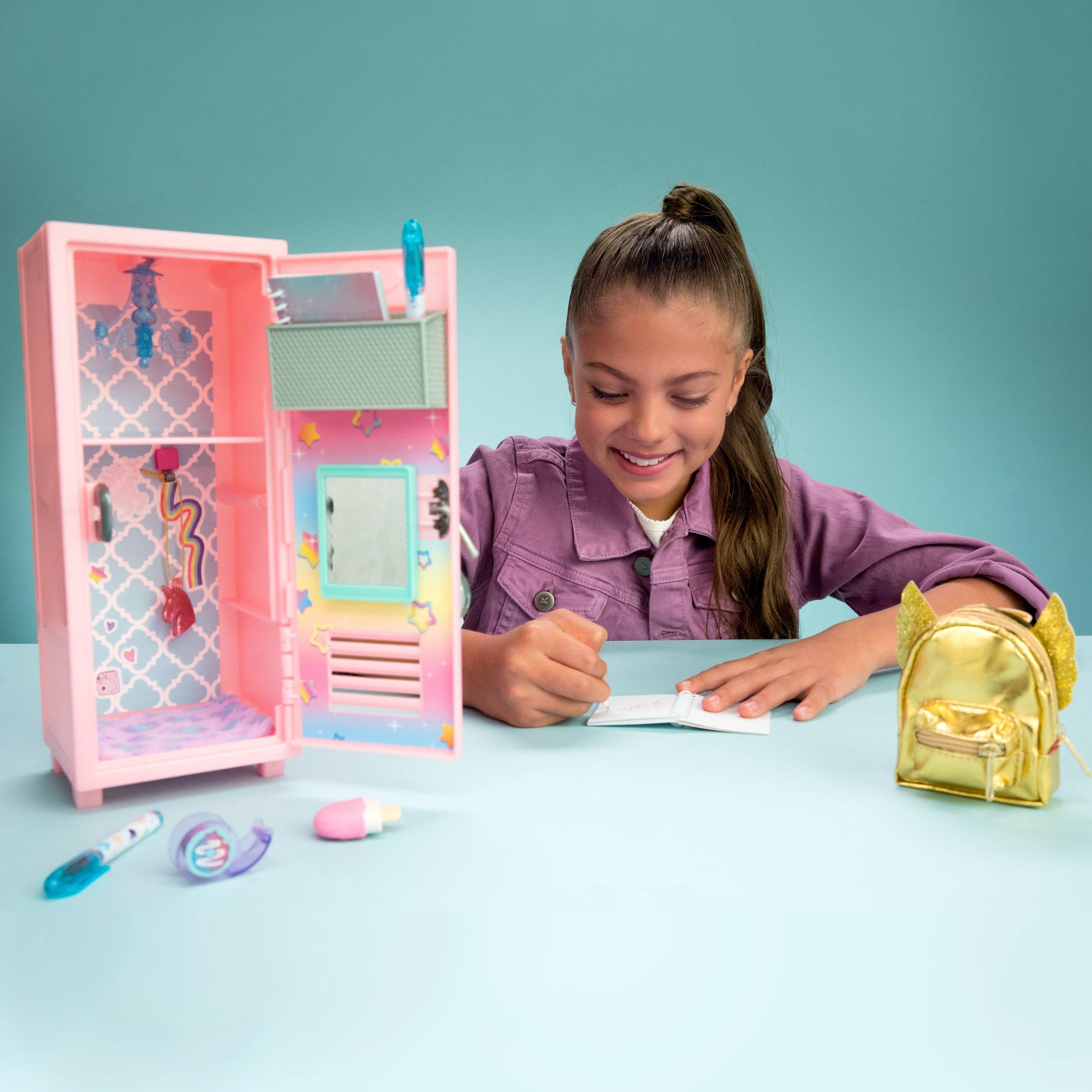 License 2 play real littles locker pack