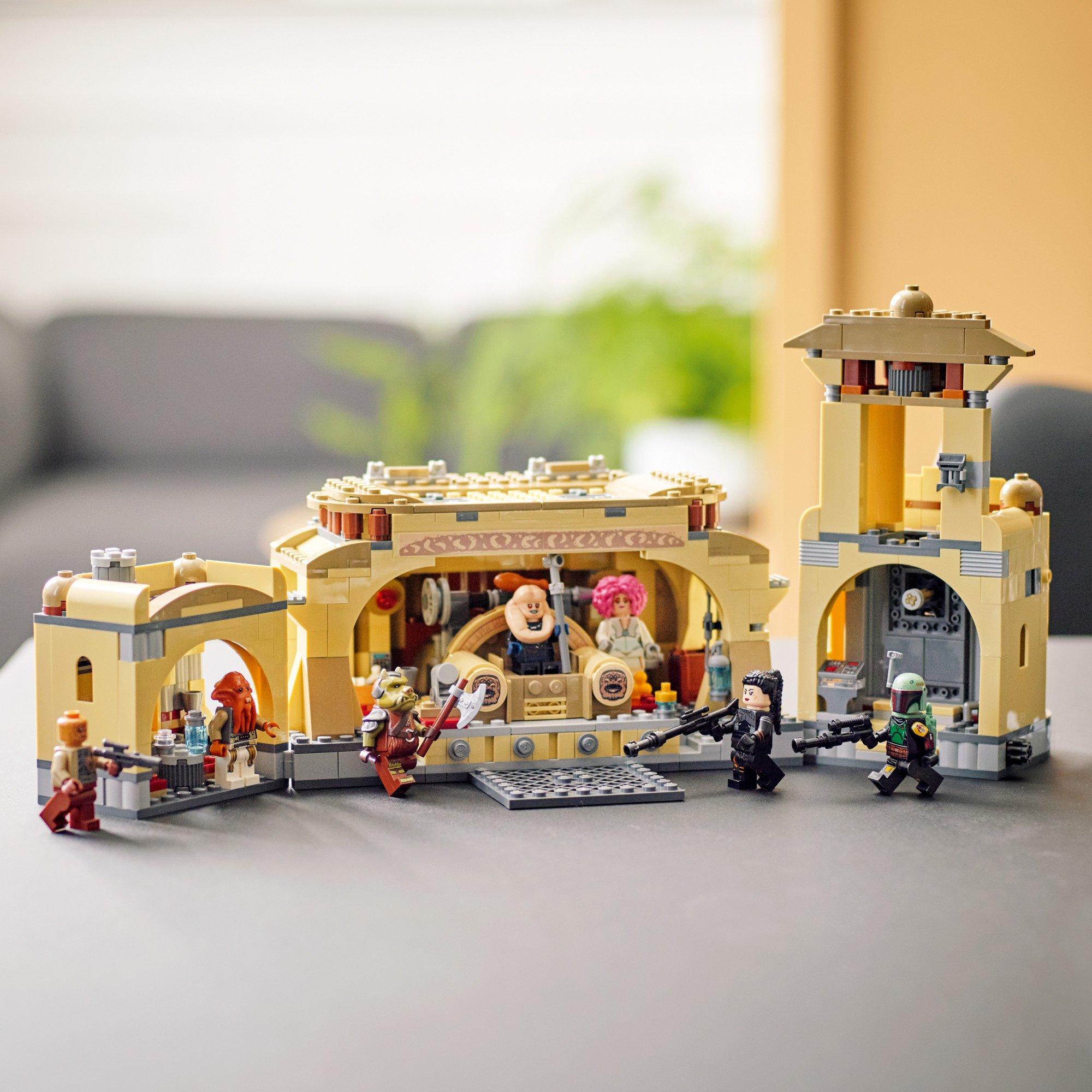 LEGO IDEAS - Gamestop Retail Store