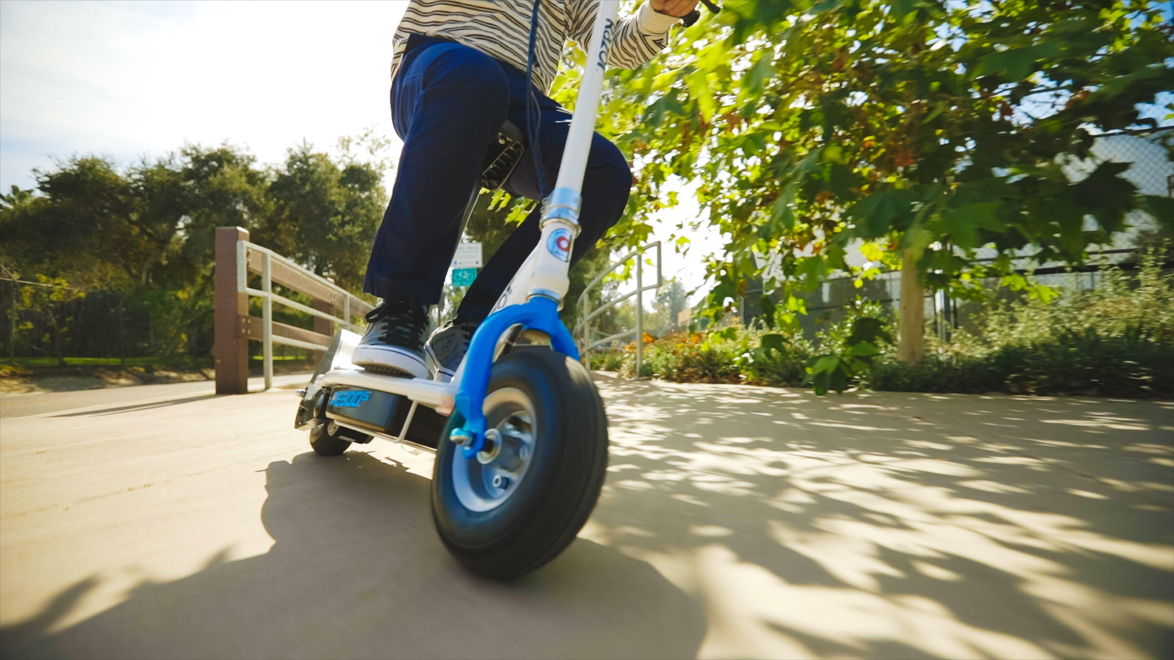Razor E300 Seated Electric Scooter