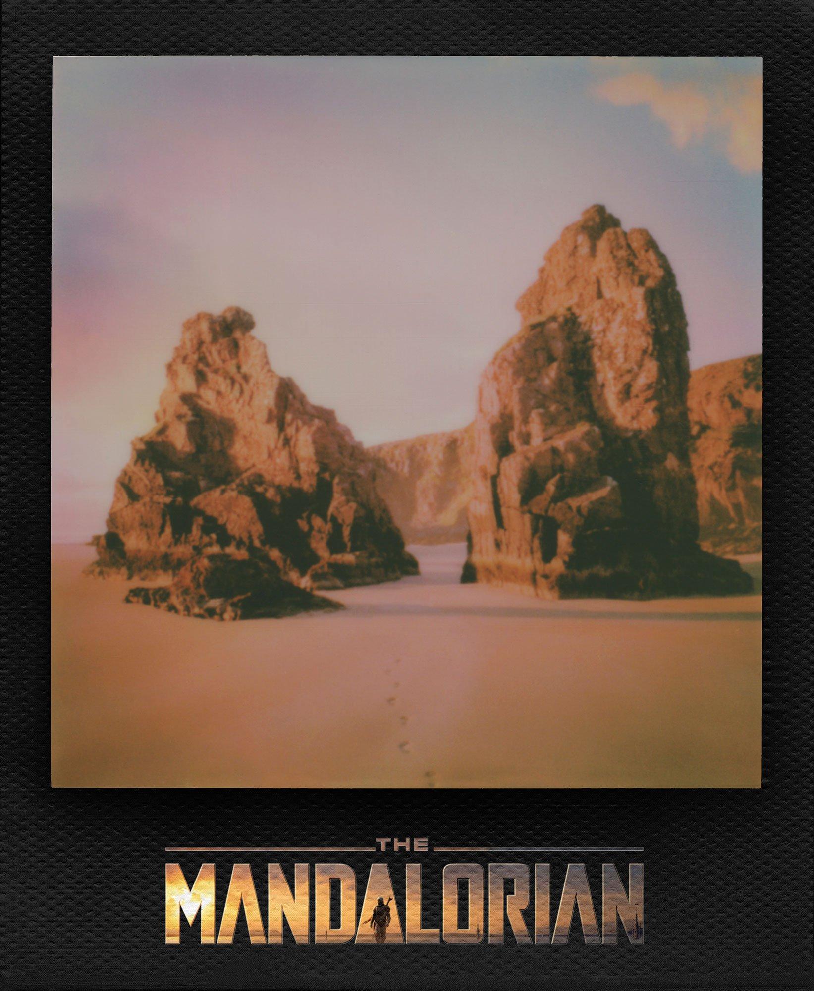 list item 14 of 15 Polaroid Now i-Type Instant Camera - Star Wars: The Mandalorian Edition