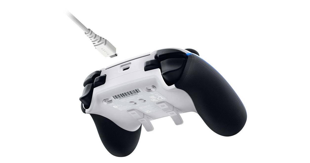 Razer Wolverine V2 Pro Chroma Wireless Gaming Controller for