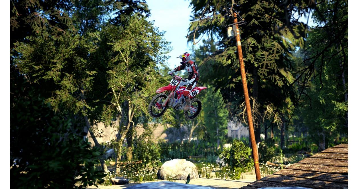 Monster Energy Supercross 6 - PlayStation 5