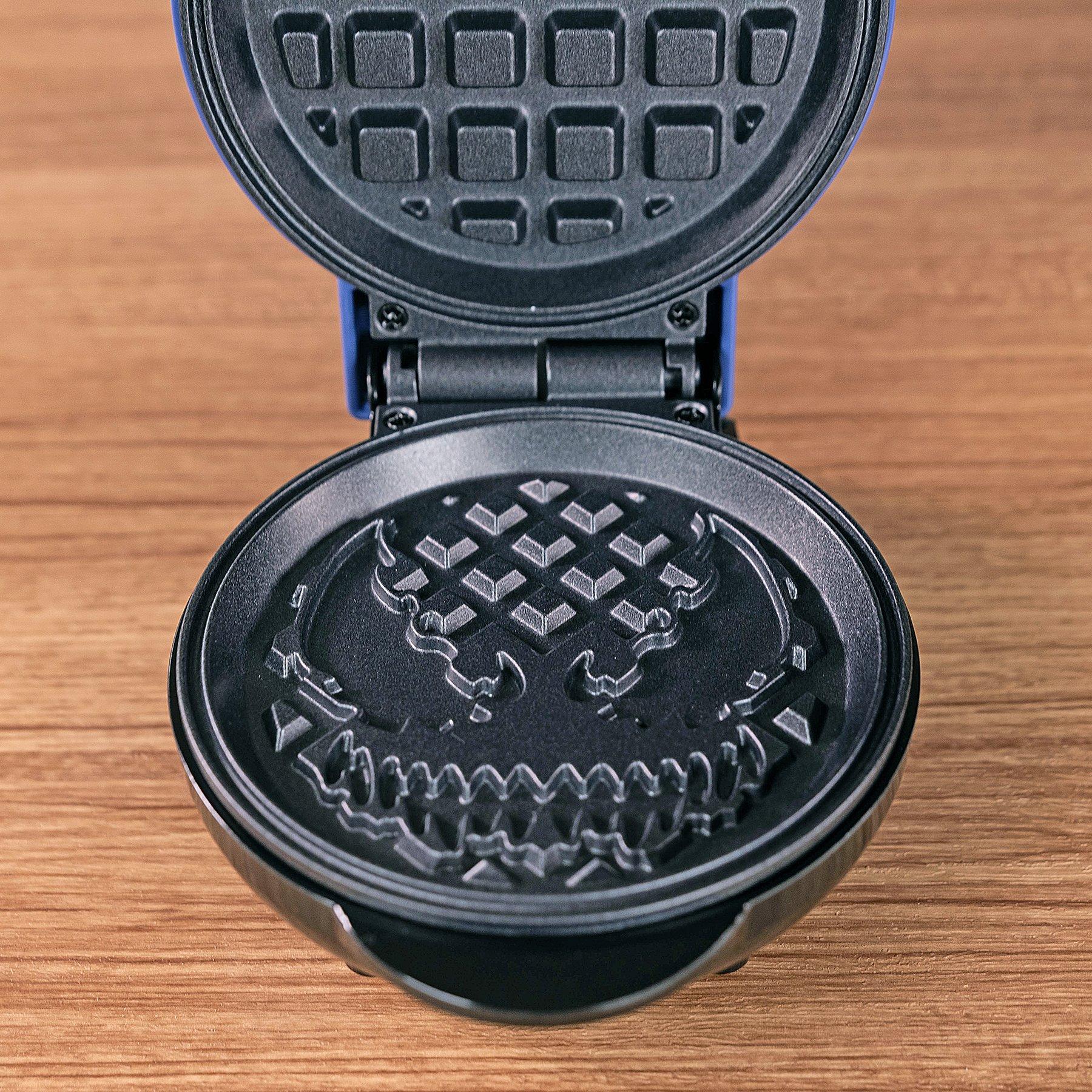 https://media.gamestop.com/i/gamestop/20004227_ALT02/Marvel-Venom-Mini-Waffle-Maker-GameStop-Exclusive?$pdp$