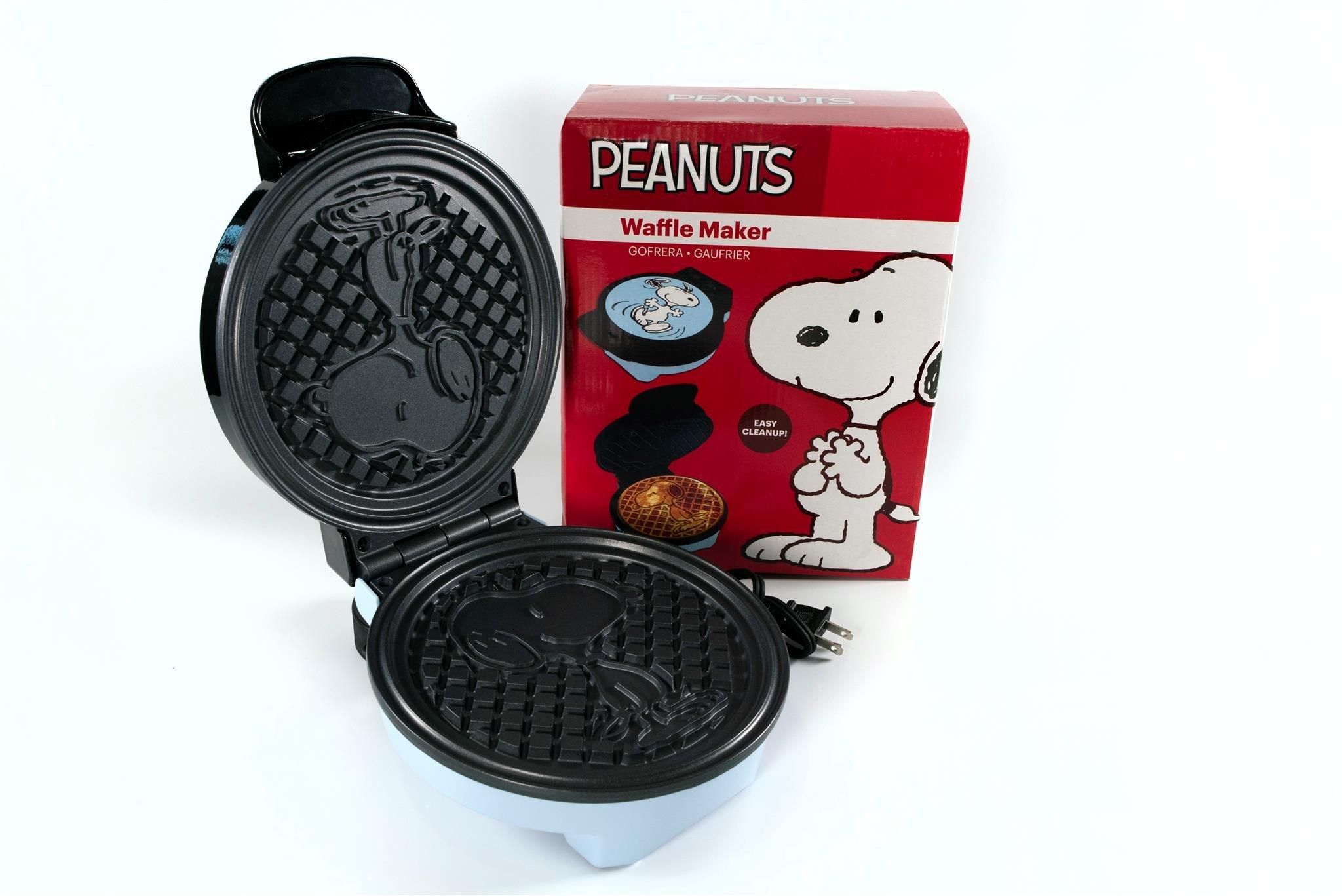 Peanuts Snoopy Waffle Maker