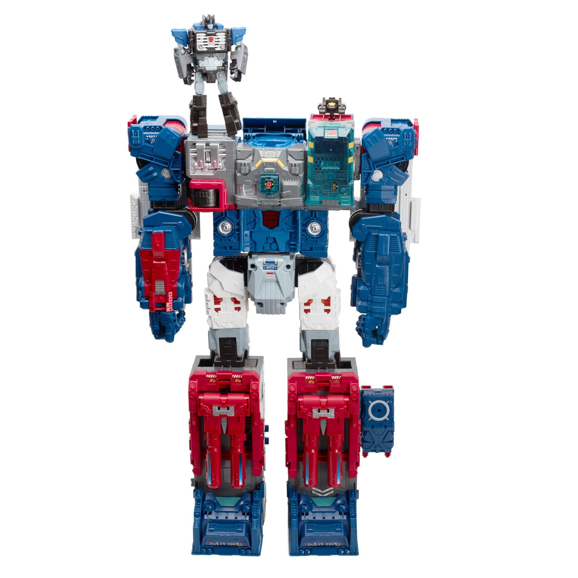 Hasbro Transformers Generations Titans Return: Titan Class Fortress Maximus 24-in Action Figure