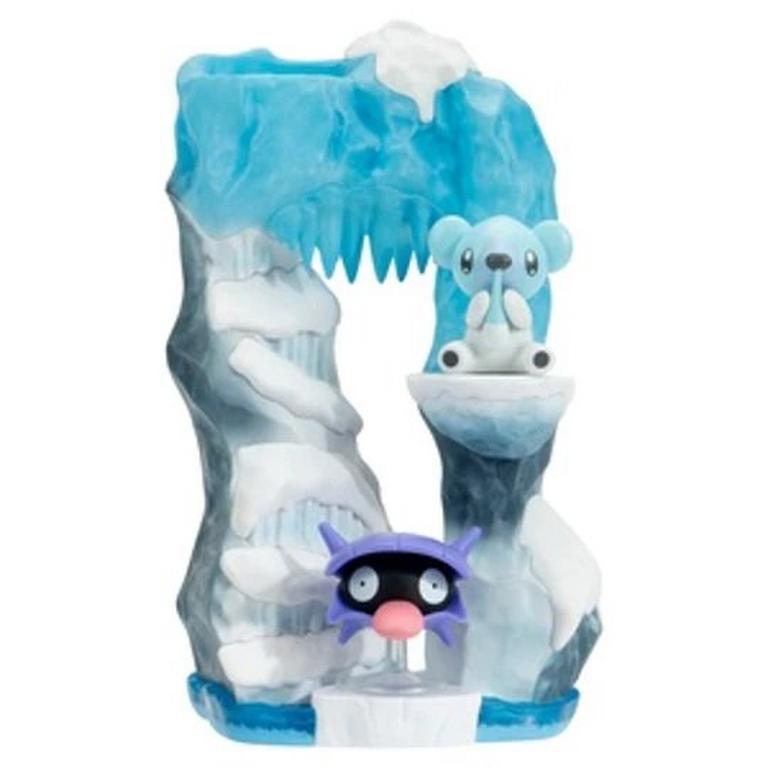 Jazwares Pokemon Snowy Glacier Environment with Shellder and