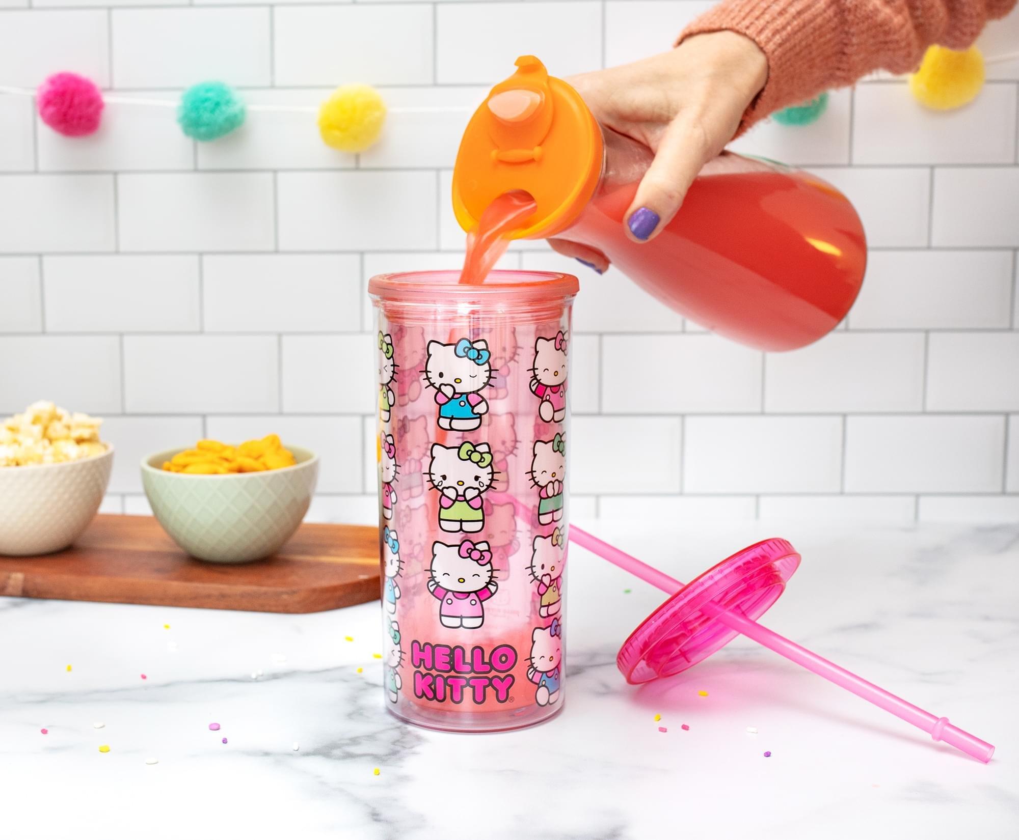 Sanrio Hello Kitty Expressions 20 oz Carnival Cup With Lid and Straw
