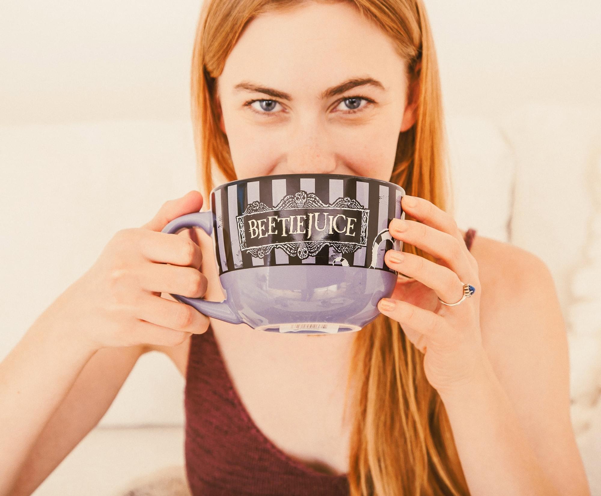 Beetlejuice Sandworm Never Trust the Living 24 oz Ceramic Soup Mug