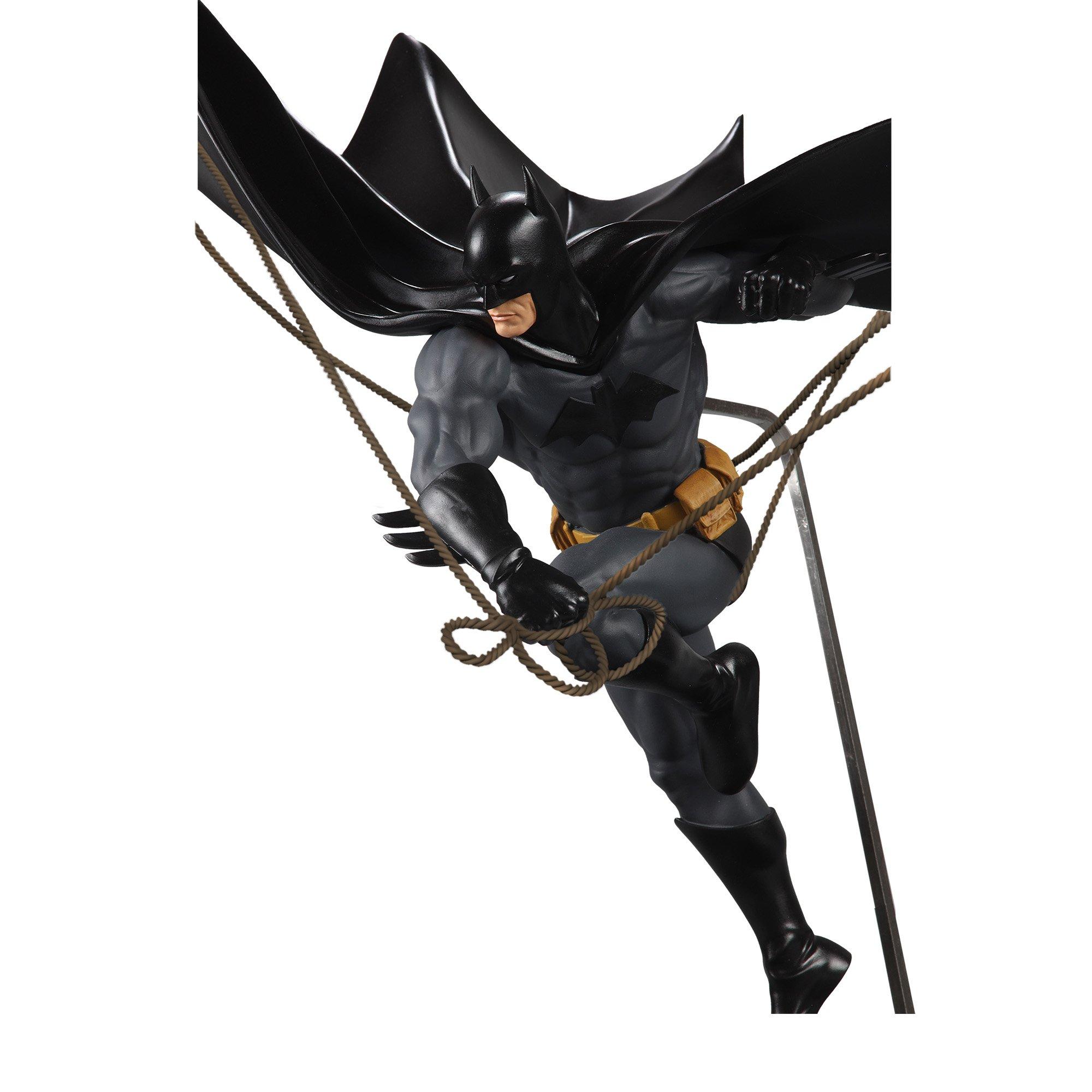 McFarlane Toys DC Direct Batman by Dan Mora (DC Designer Series) 1:6 Scale Resin Statue