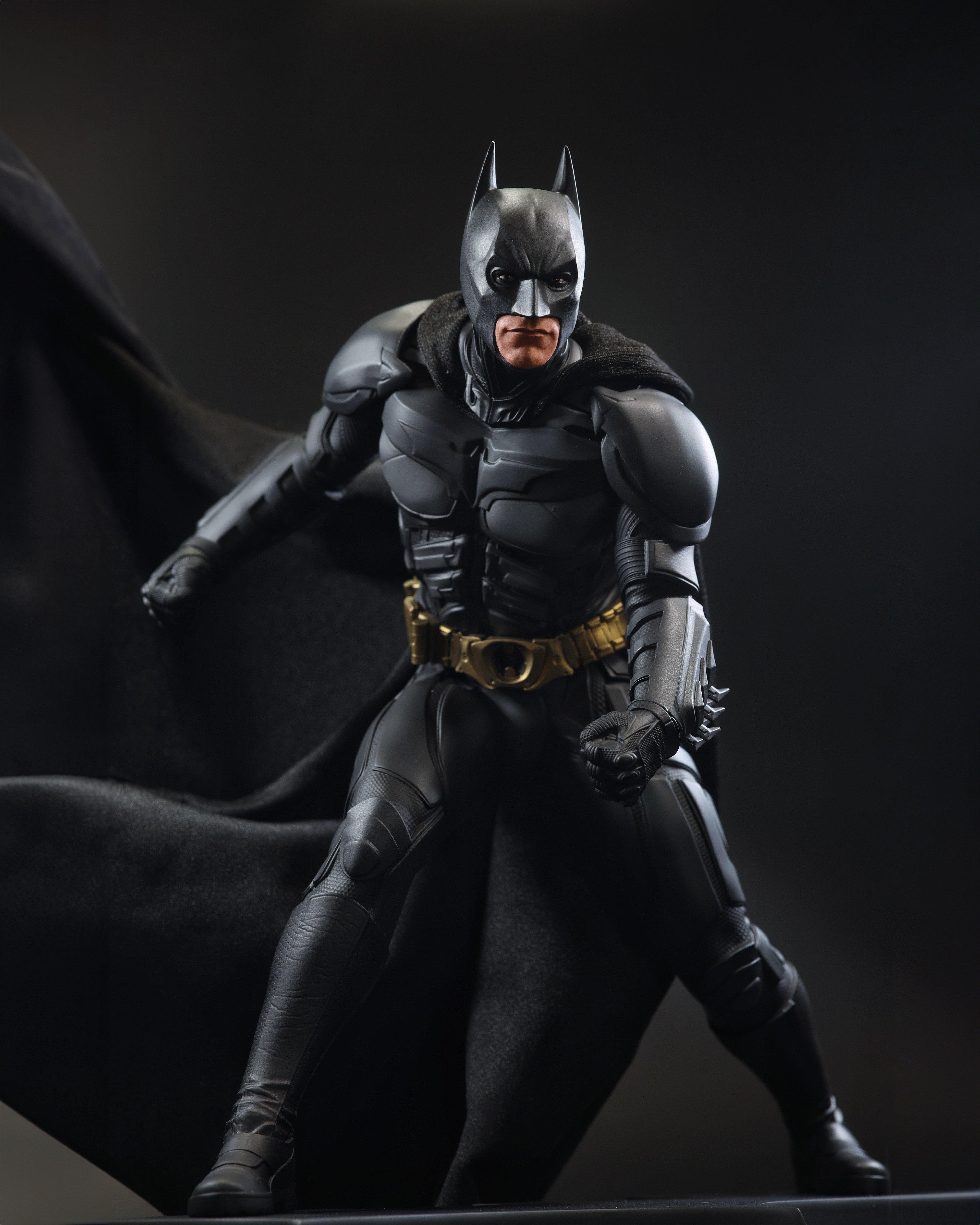 McFarlane Toys DC Direct Batman (The Dark Knight) 9.4-in Resin Statue