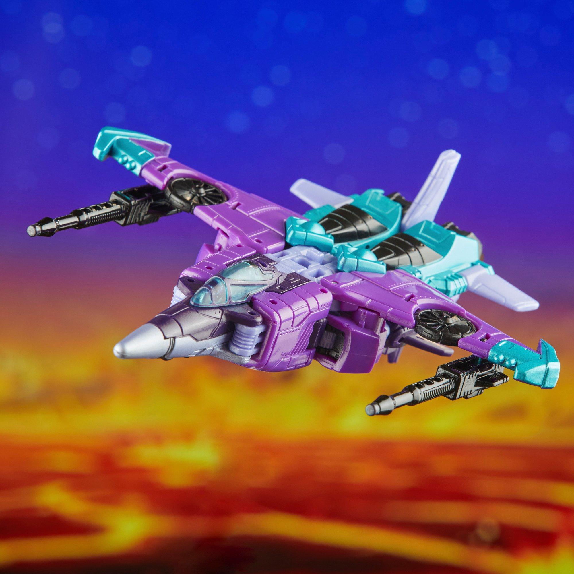 Hasbro Transformers Legacy United Deluxe Class Cyberverse Universe Slipstream 5.5-in Action Figure