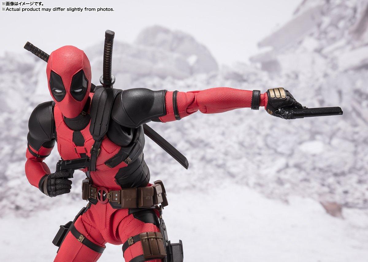 Bandai S.H. Figuarts Tamashii Nations Deadpool and Wolverine - Deadpool  6.1-in Action Figure